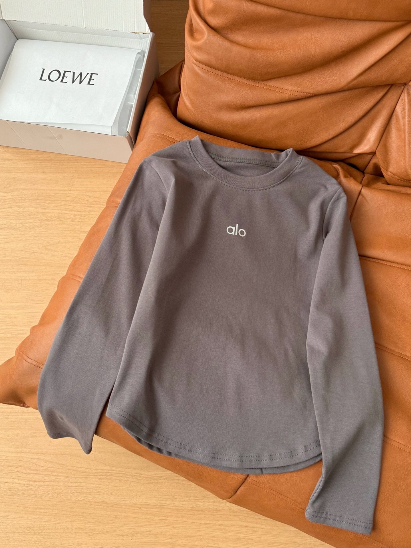 Alo Round-neck Fleece Long-Sleeve Shirt W6010705 - Image 3
