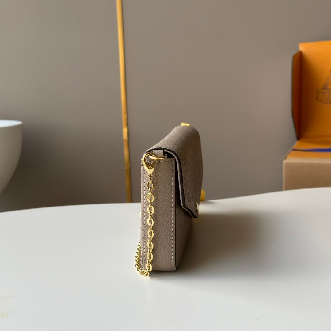 LV chain bag B6010706 - Image 4