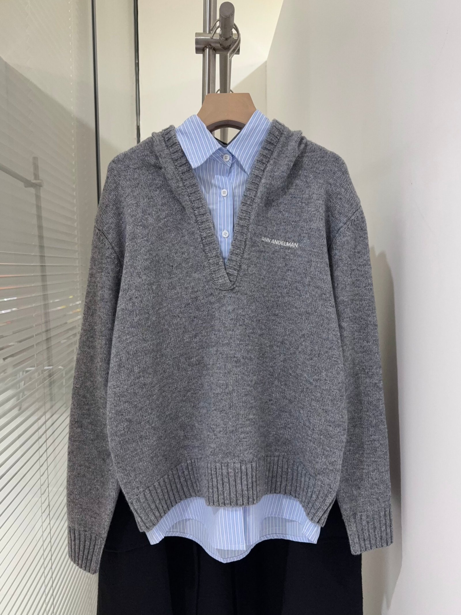 Ann Andelman Gray Two-Piece Detachable Shirt W6010902