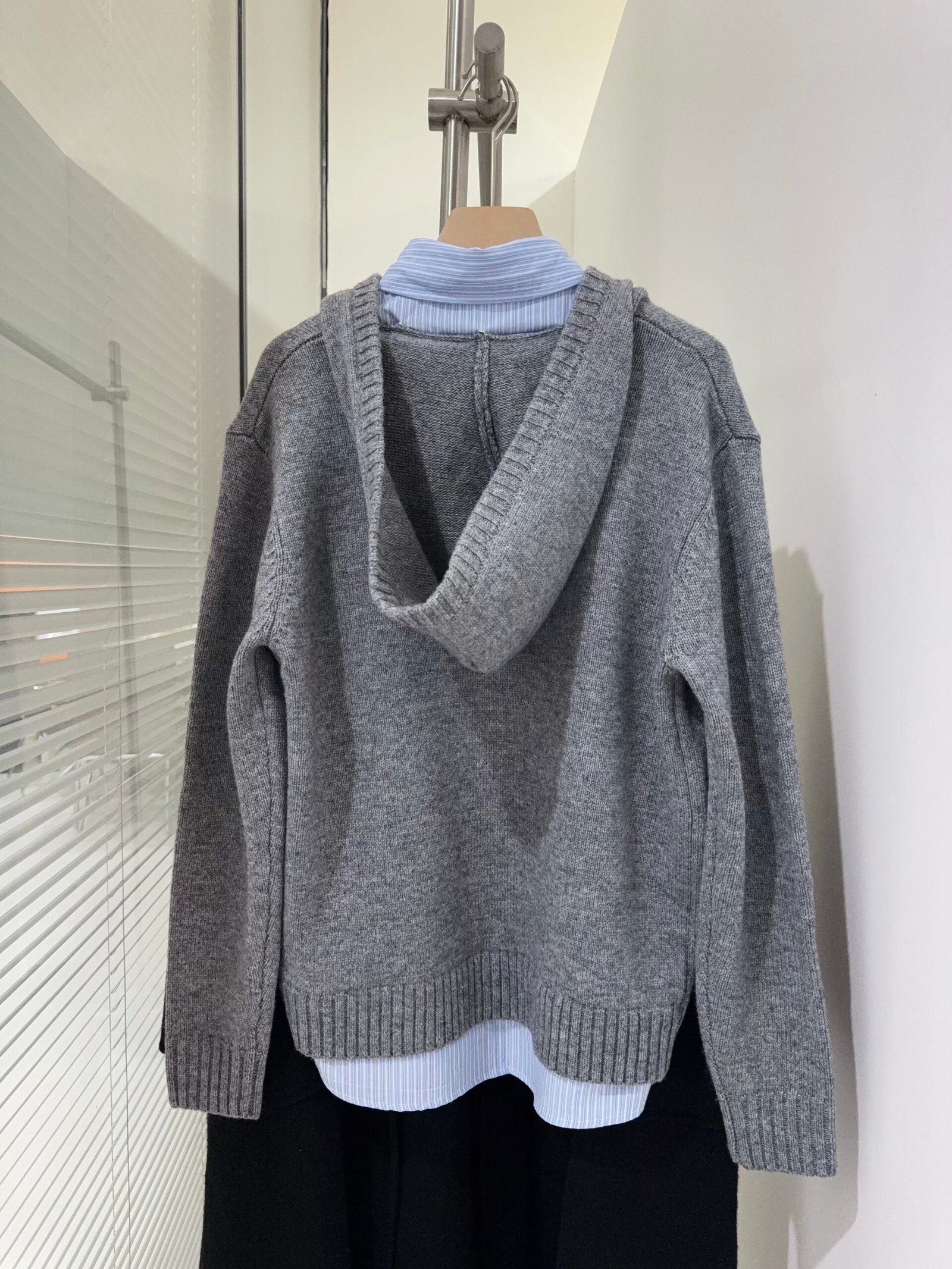 Ann Andelman Gray Two-Piece Detachable Shirt W6010902 - Image 3
