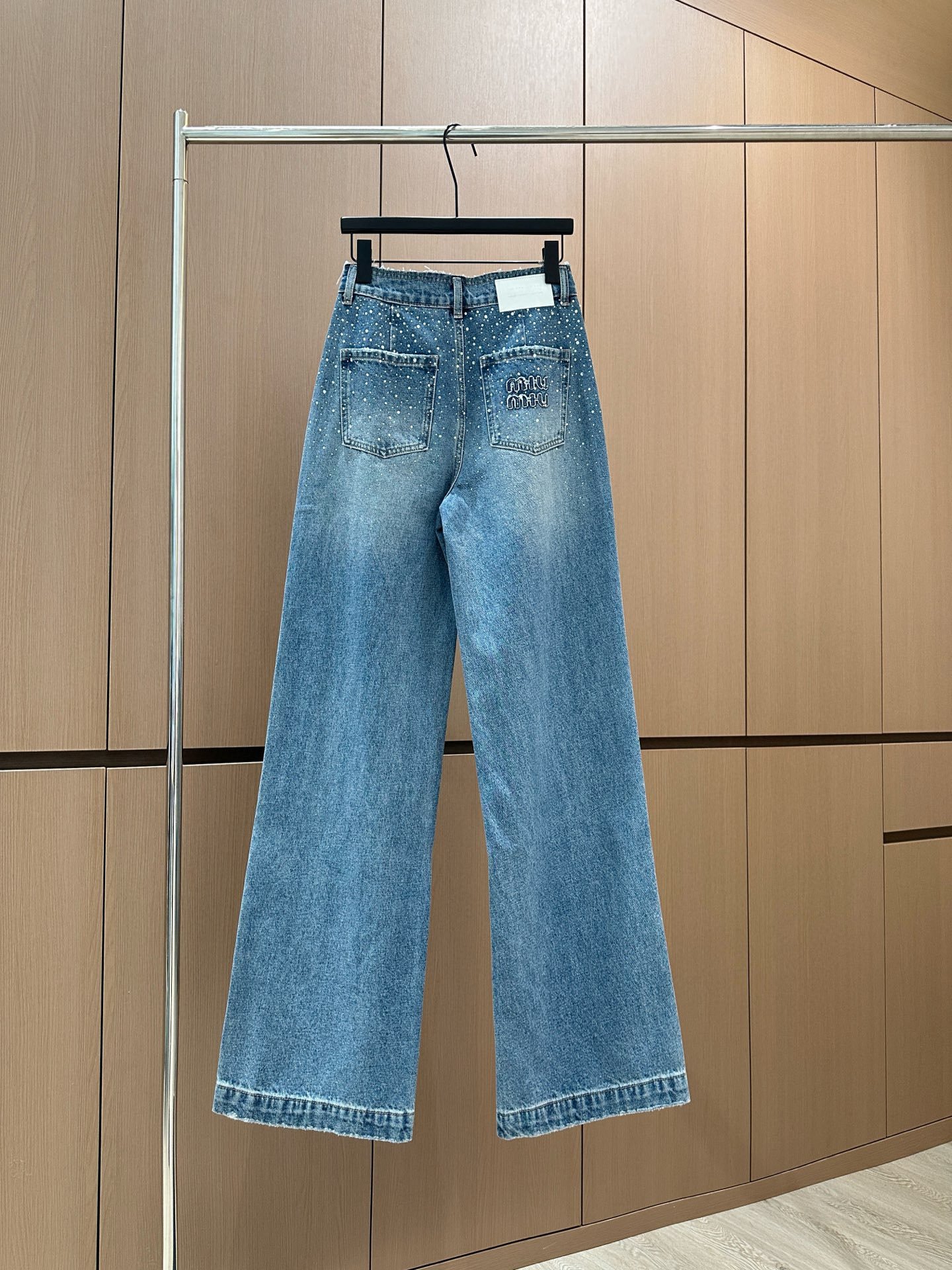 MIUMIU frayed fleece-styled sequined jeans in denim W6010906 - Image 3