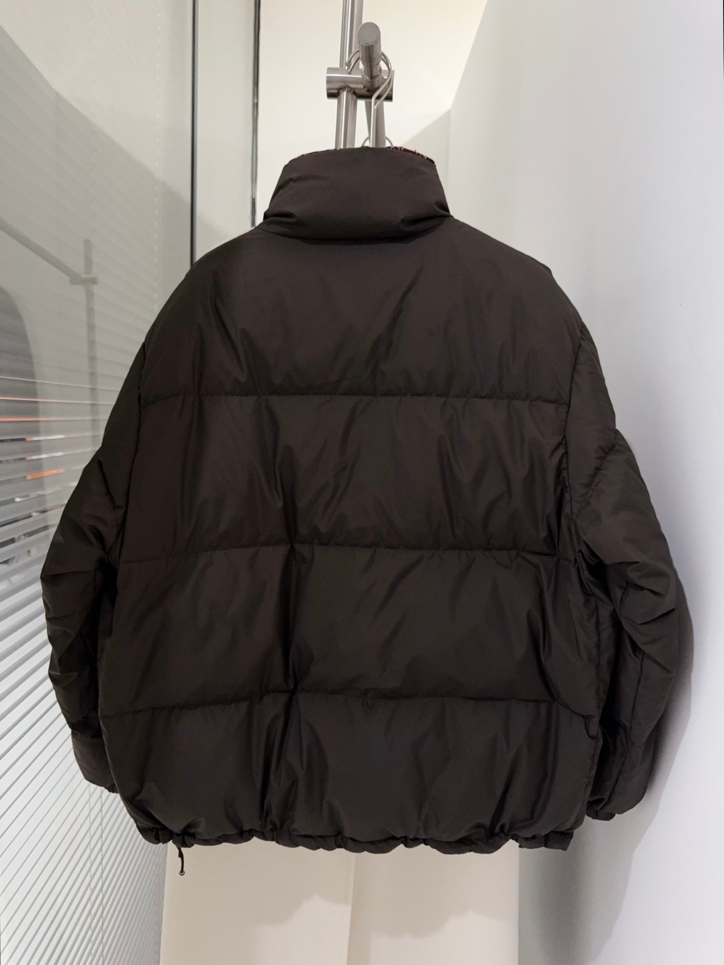 Miu Miu Red/ebony Technical Pongé Reversible Down Jacket W6011302 - Image 5