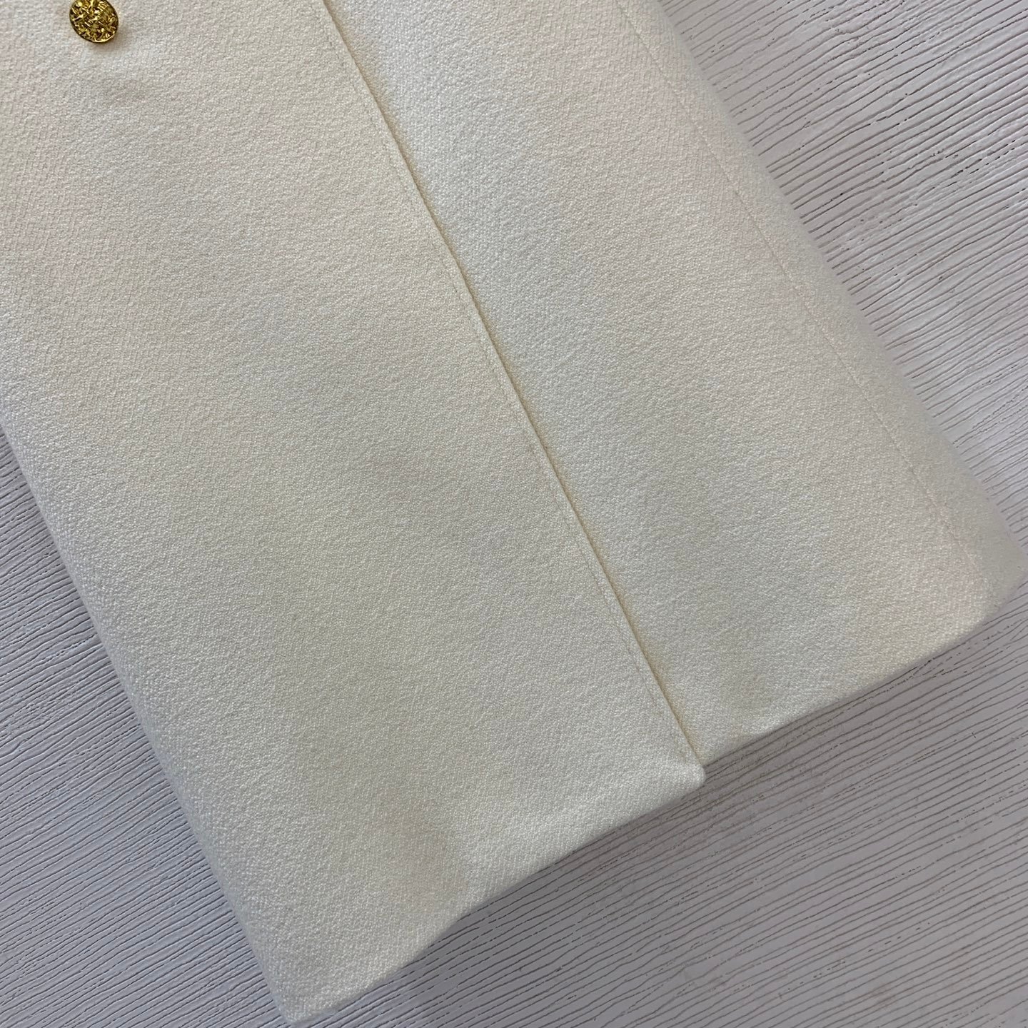 YSL double-row gold-button wide lapel slim-fit and flattering slimming coat W6011405 - Image 6