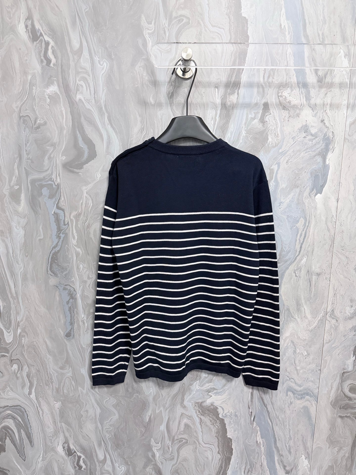 Prada Crew neck wool knit sweater M6011501 - Image 3