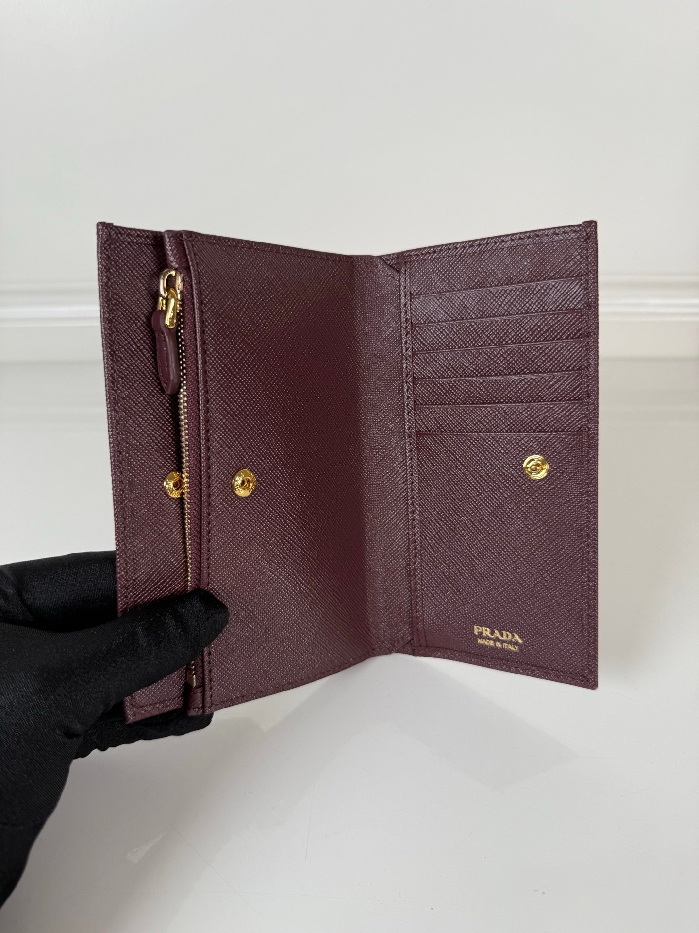 Prada leather wallet B6011507 - Image 5