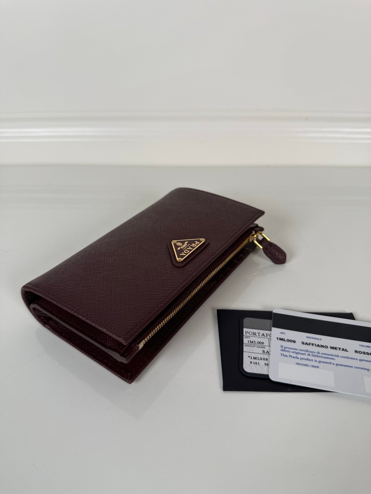 Prada leather wallet B6011507 - Image 7
