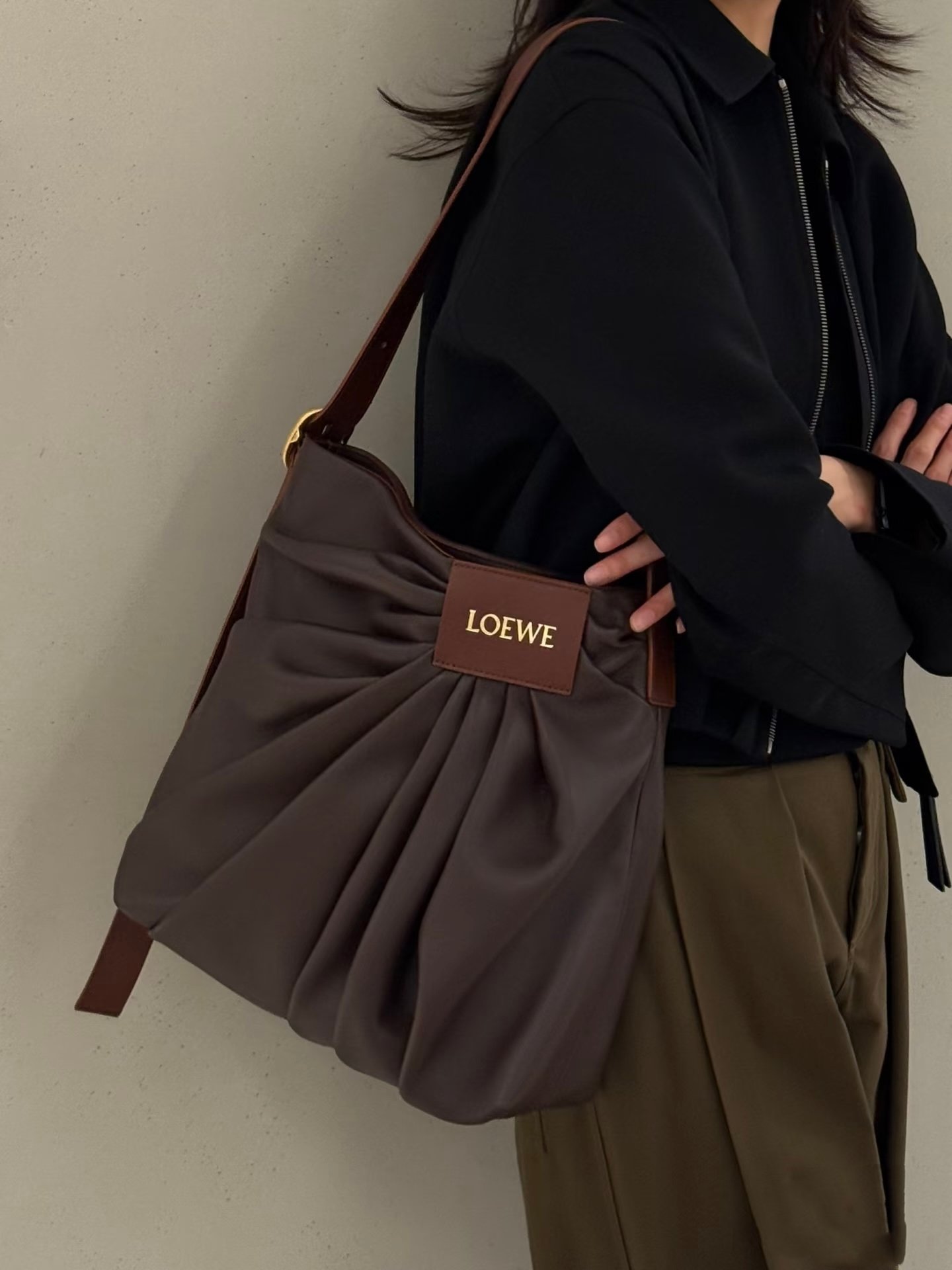 Loewe Draped tote in mellow nappa lambskin B6011601 - Image 10