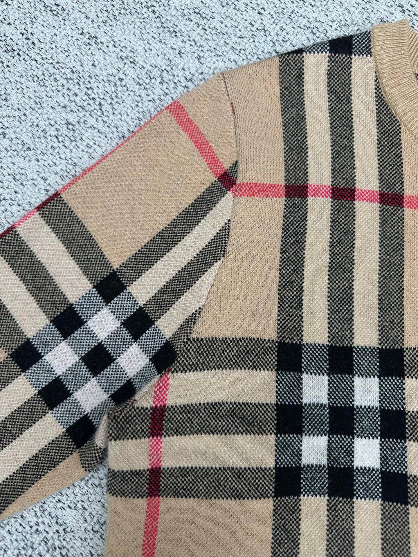 Burberry check knit sweater M6011608 - Image 4