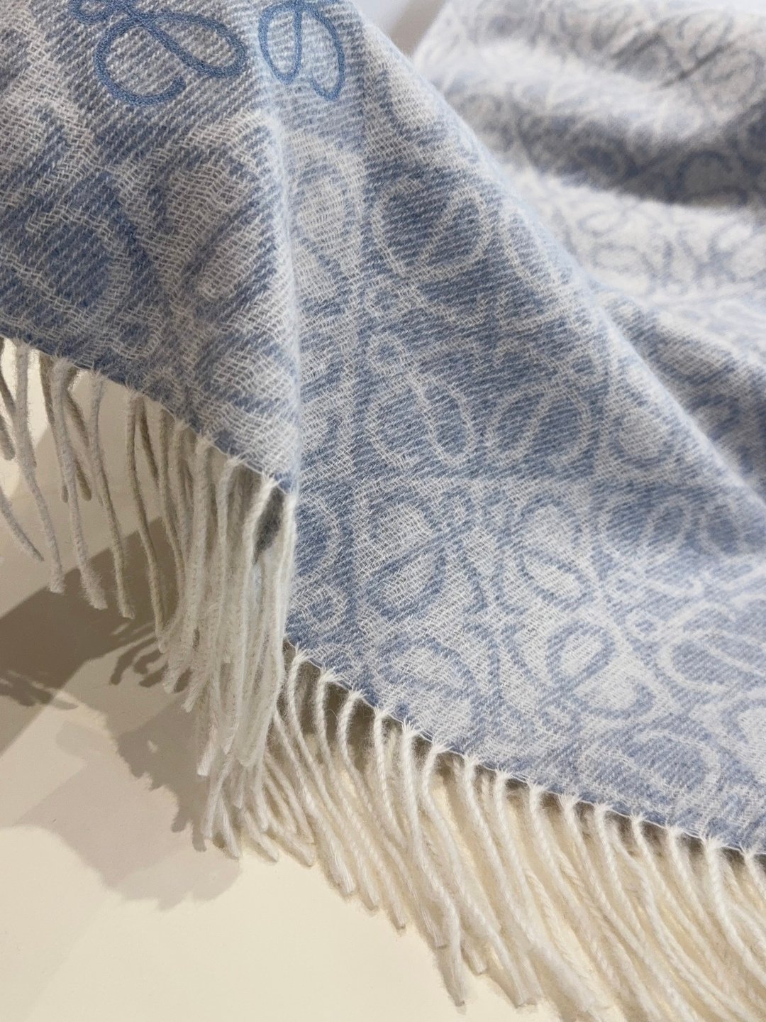 Loewe Anagram scarf in wool and cashmere W6011701 - Image 10