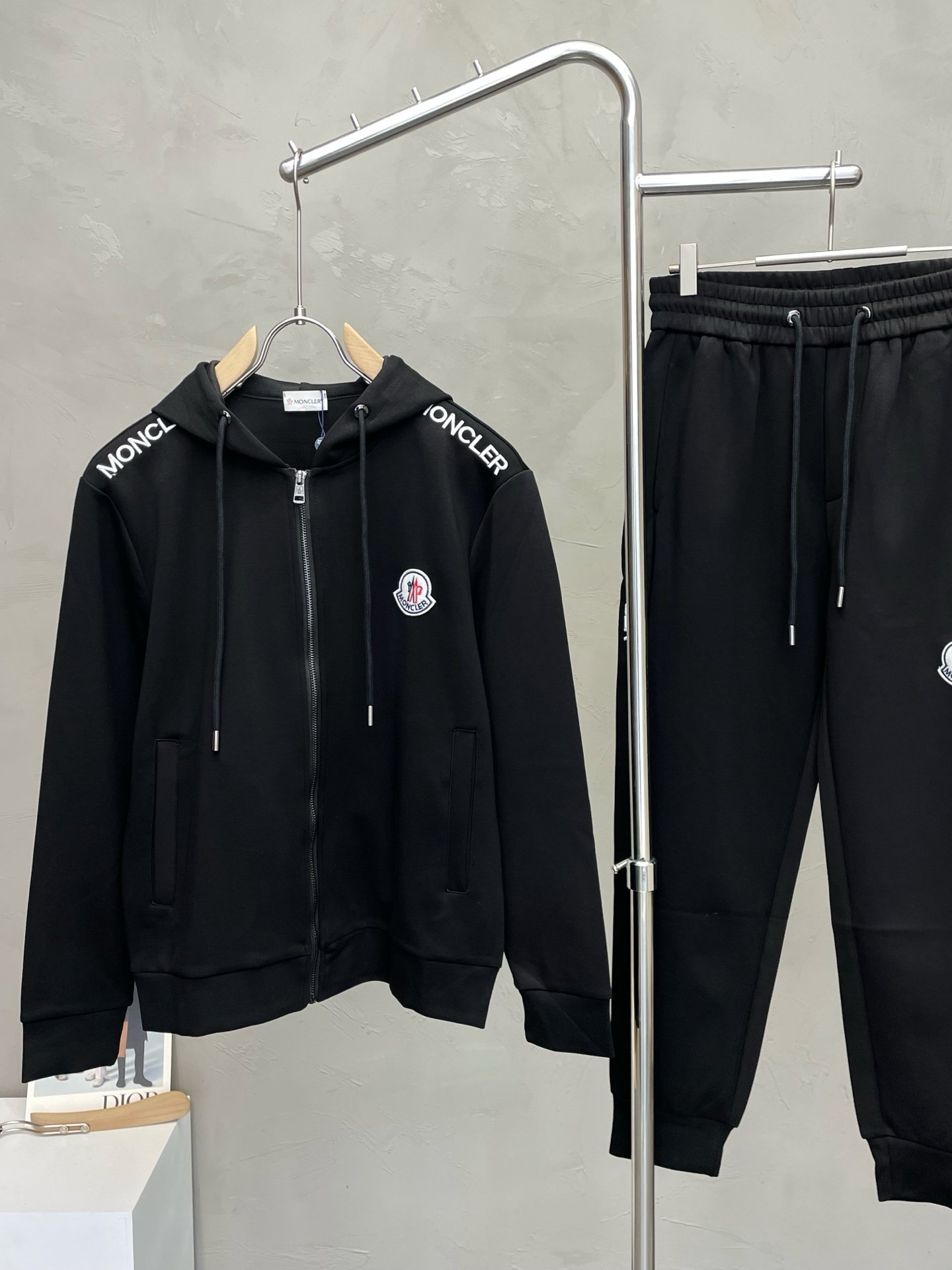 Moncler black hooded sportswear set M6011904 - Image 4