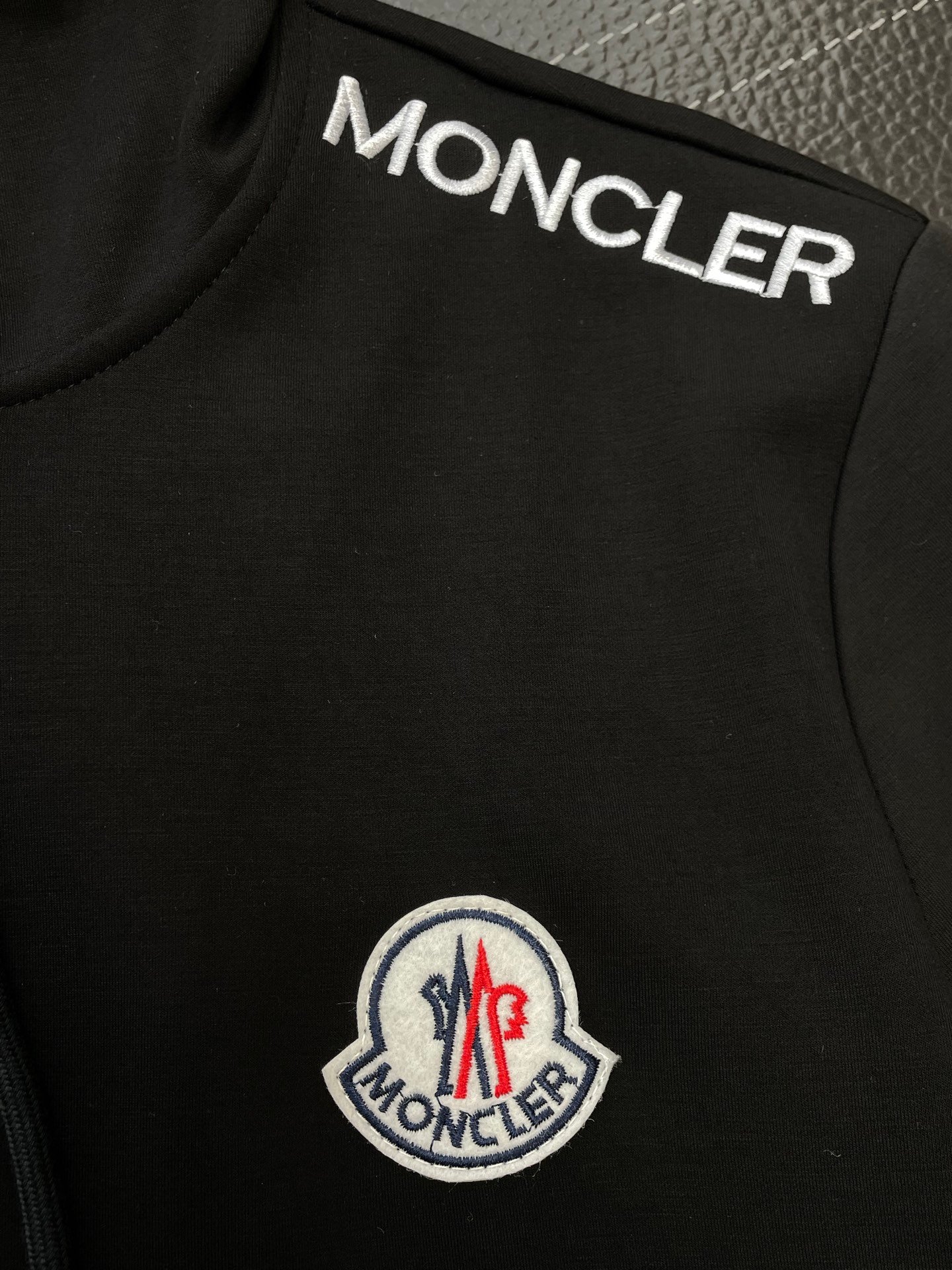 Moncler black hooded sportswear set M6011904 - Image 8