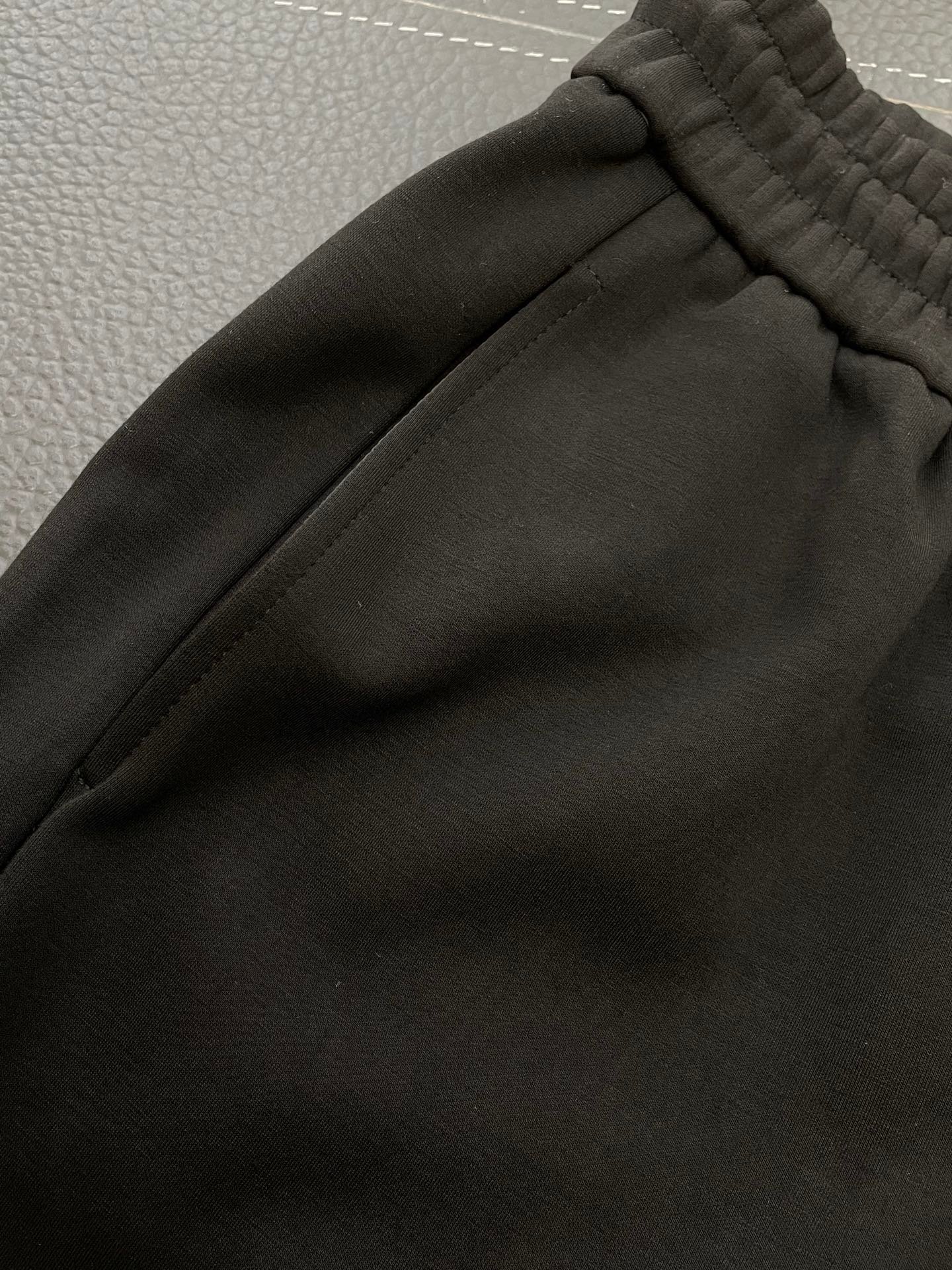 Moncler black hooded sportswear set M6011904 - Image 11