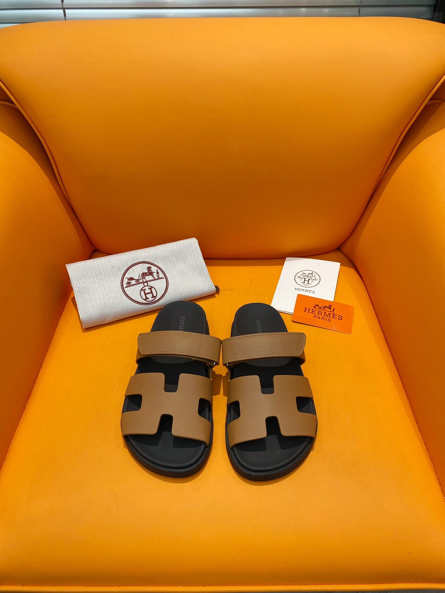 Hermès Chypre sandal B6011904 - Image 11
