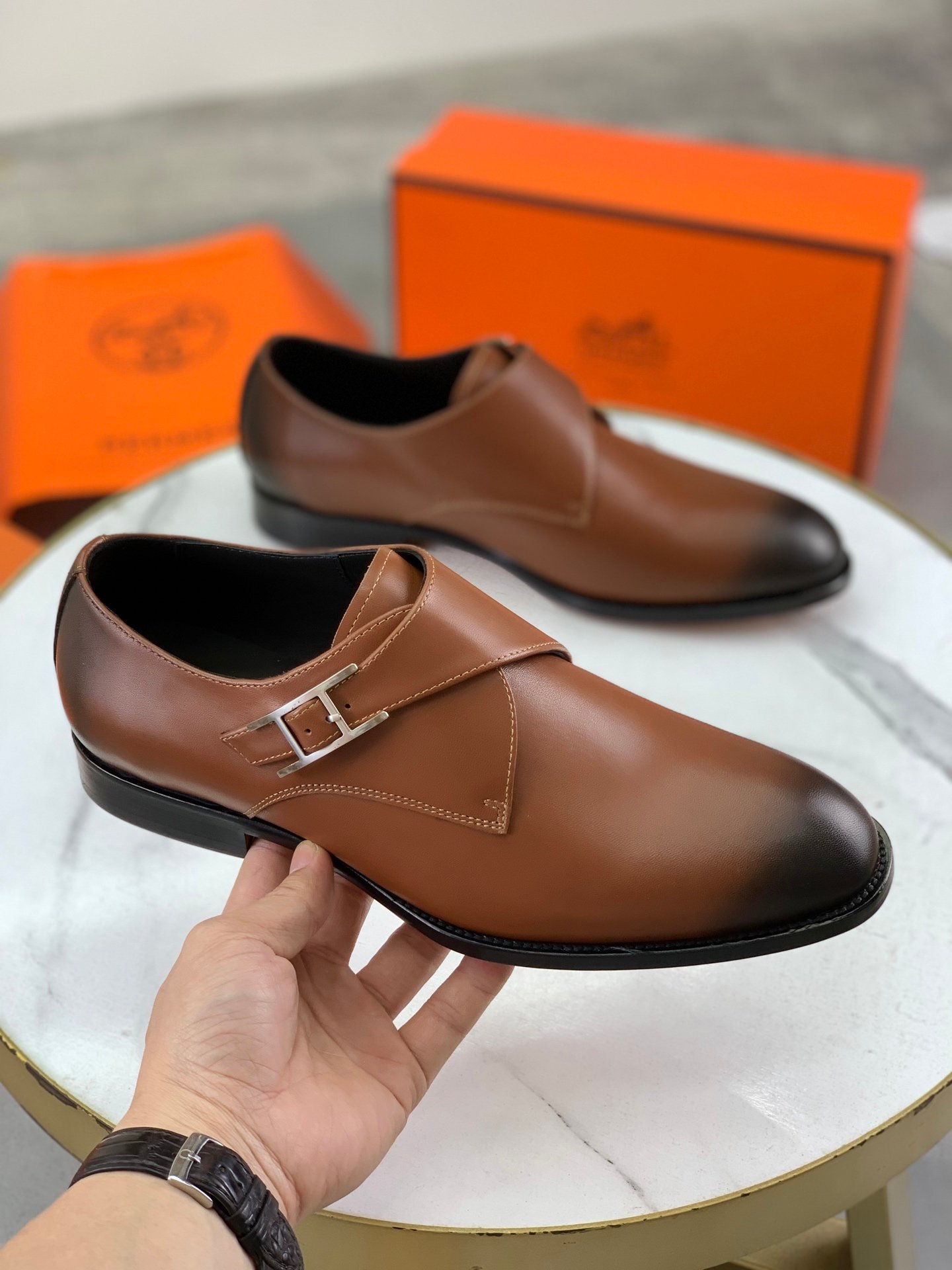 Hermès calfskin casual shoes B6012002 - Image 3