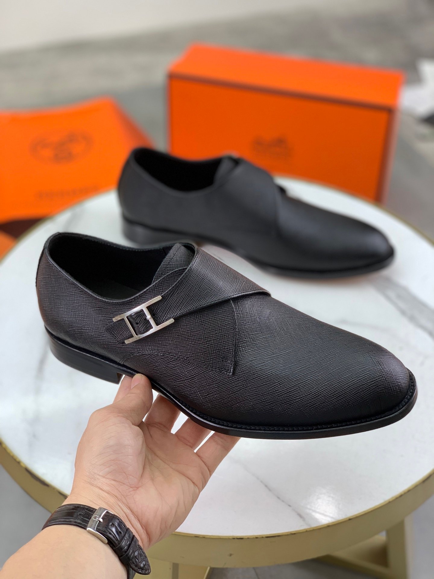 Hermès calfskin casual shoes B6012002 - Image 4