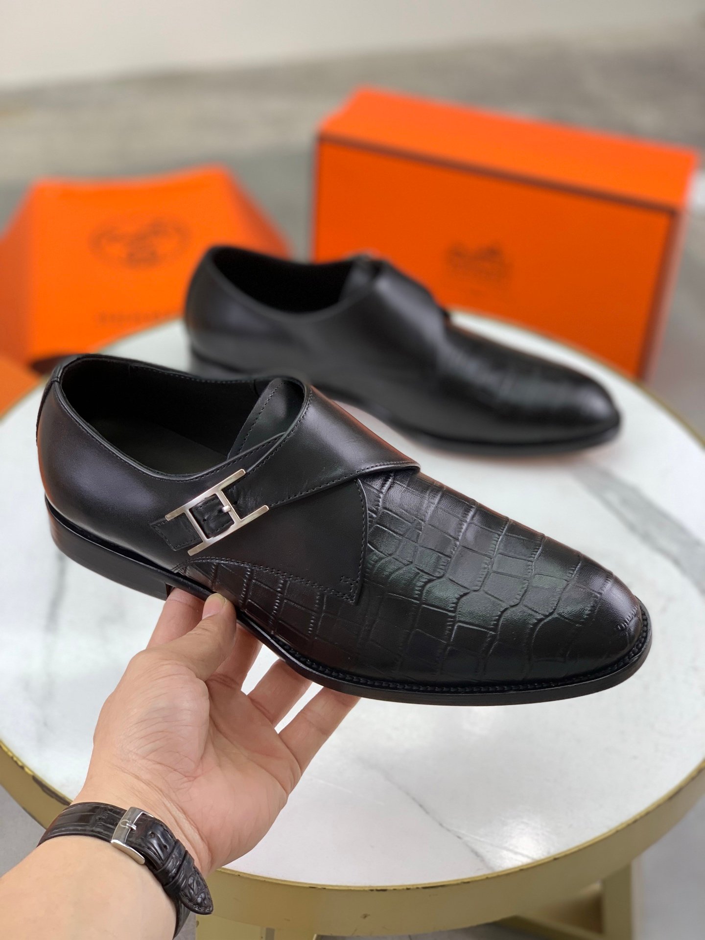 Hermès calfskin casual shoes B6012002 - Image 5