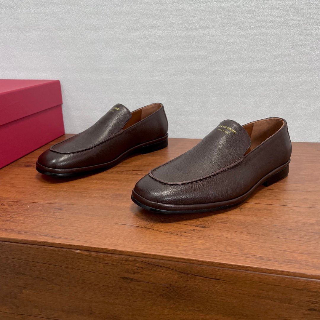 Ferragamo leather one-piece loafers B6012003 - Image 5