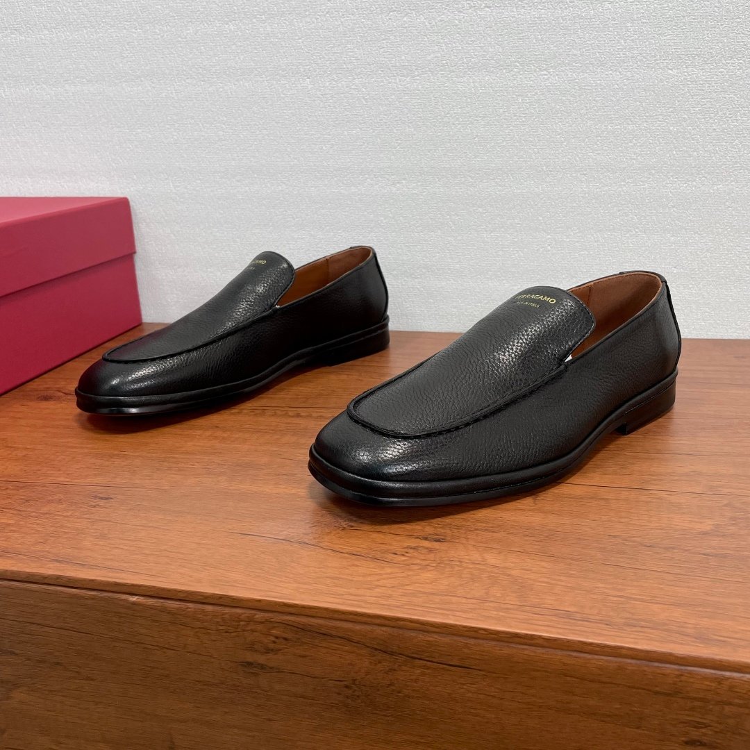 Ferragamo leather one-piece loafers B6012003 - Image 7