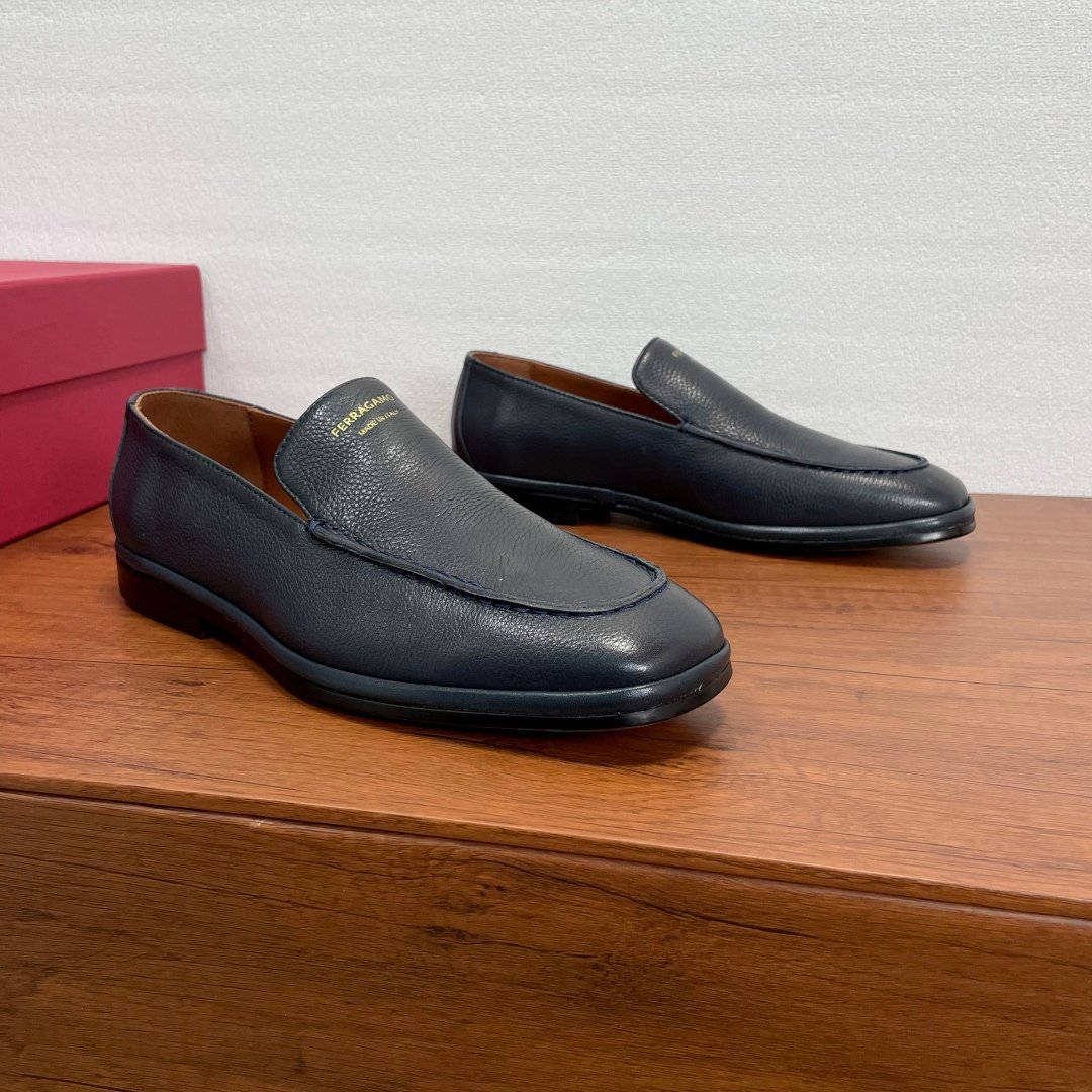 Ferragamo leather one-piece loafers B6012003 - Image 9