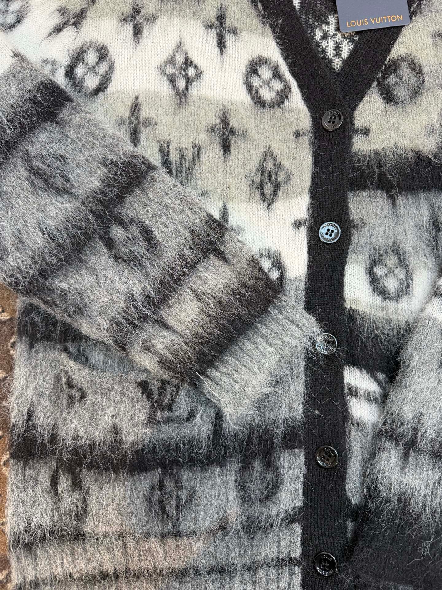Louis Vuitton Monogram Mohair Cardigan M6012103 - Image 6