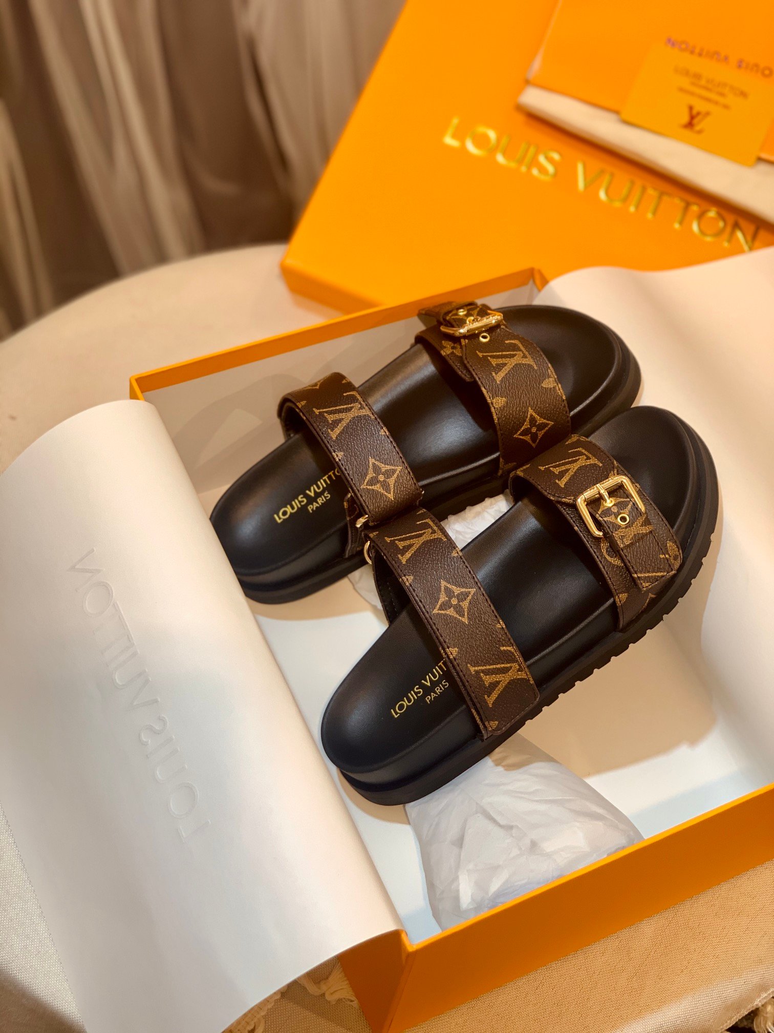 Louis Vuitton Bom Dia Flat Comfort Mule B6012101 - Image 3