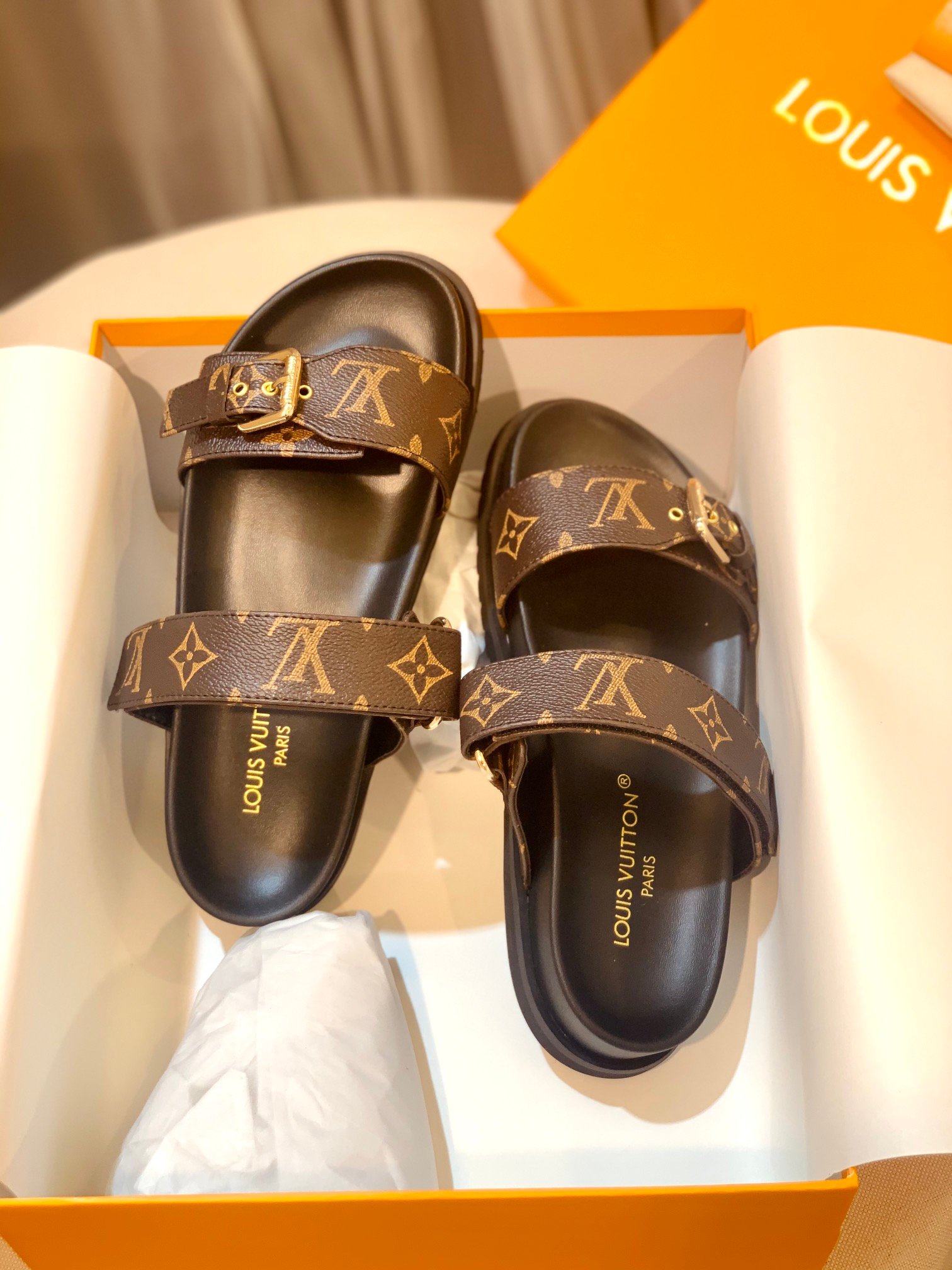 Louis Vuitton Bom Dia Flat Comfort Mule B6012101 - Image 5