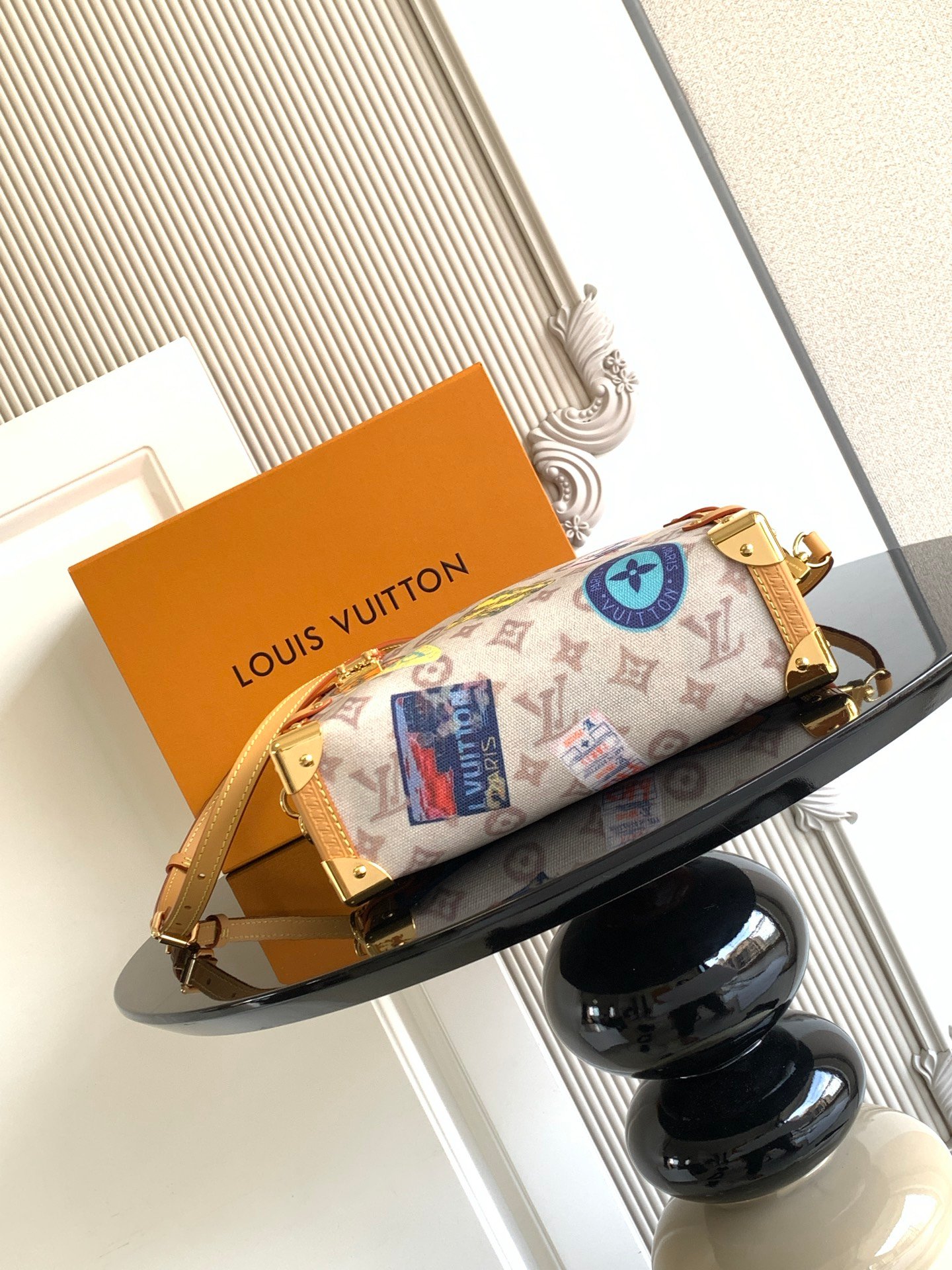 Louis Vuitton letter-pattern canvas handbag B6012109 - Image 5