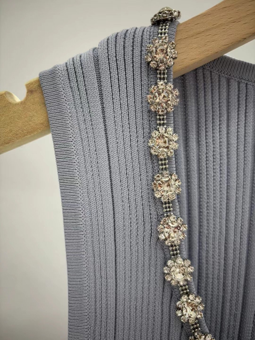 Self-portrait - Thin Fog Blue Diamond Beaded Ribbed Knitted Sleeveless Dress W6012108 - Image 5