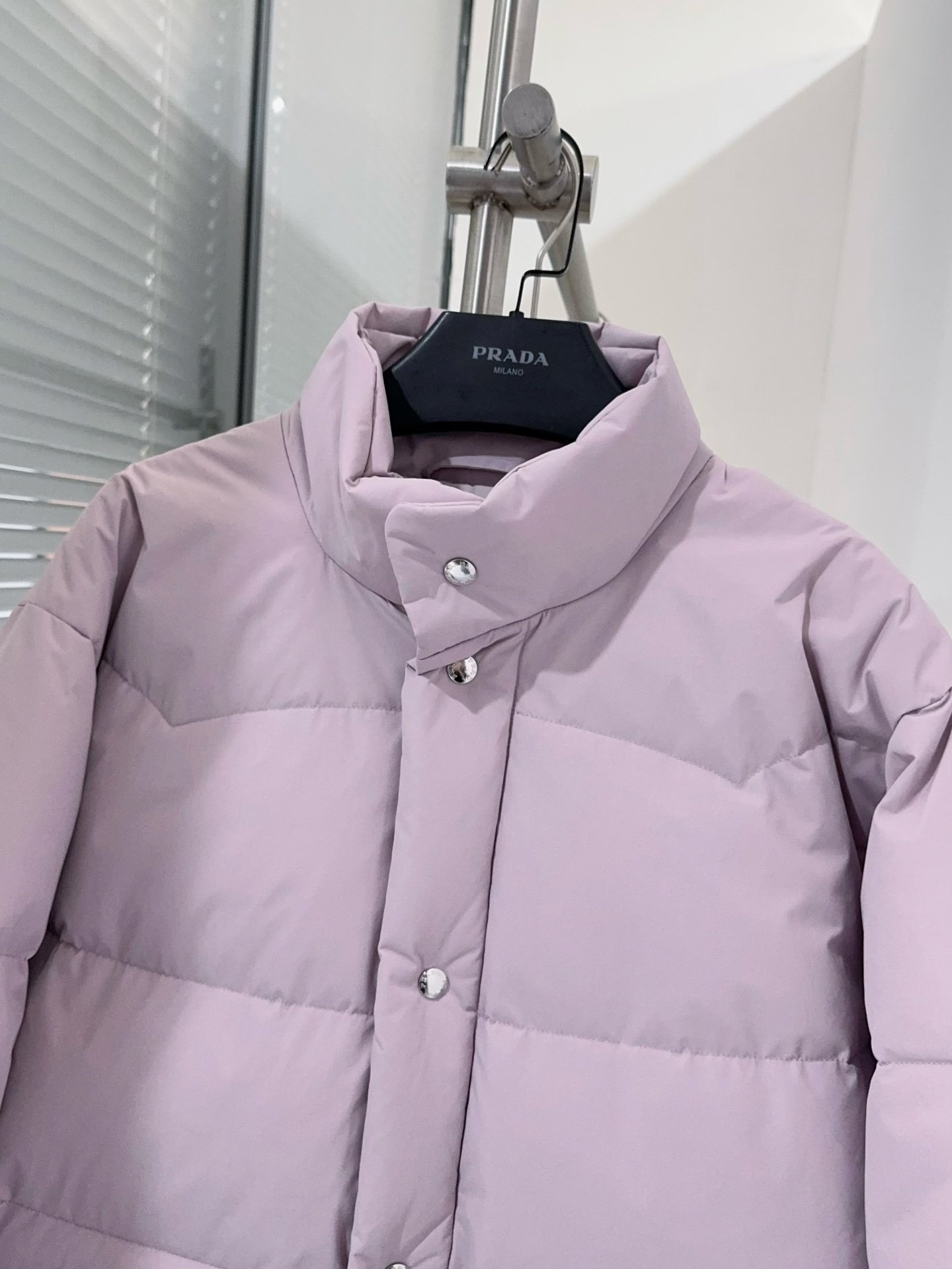 Prada Light Purple Short Sleeve Down Jacket W6012201 - Image 3