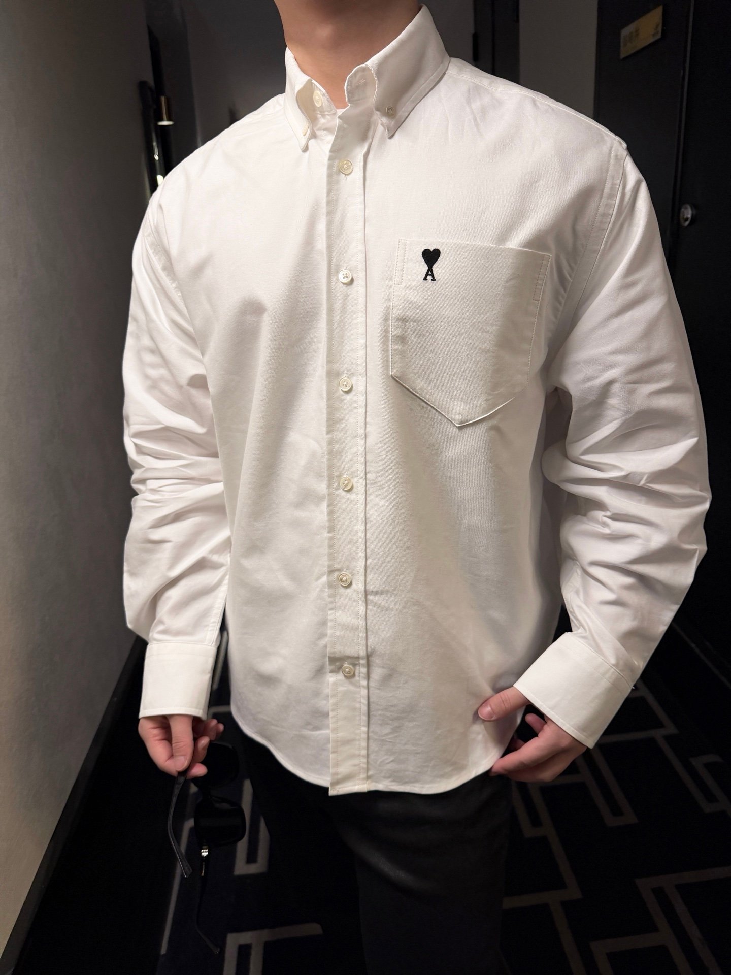 Ami Paris Ami de Coeur boxy cotton shirt M6012804 - Image 9