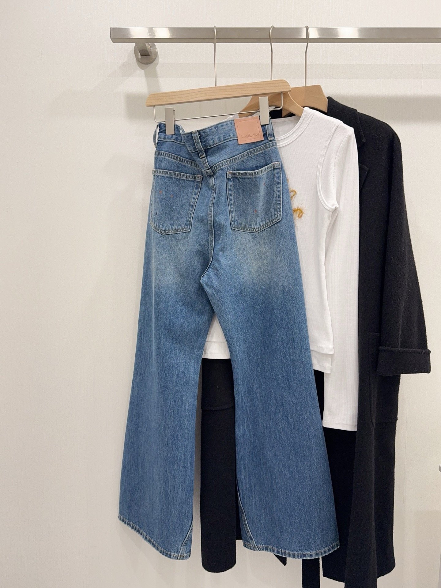 Acne Studios Regular fit jeans W6012806 - Image 5