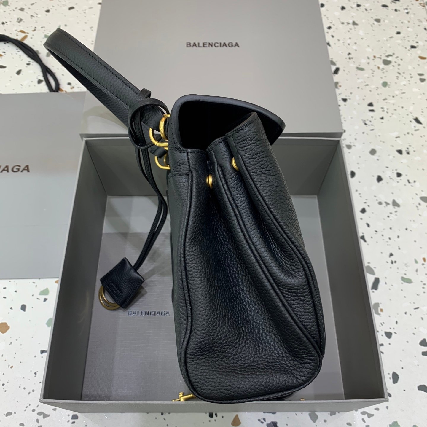 Balenciaga Lychee Pattern Handbag B6012905 - Image 4