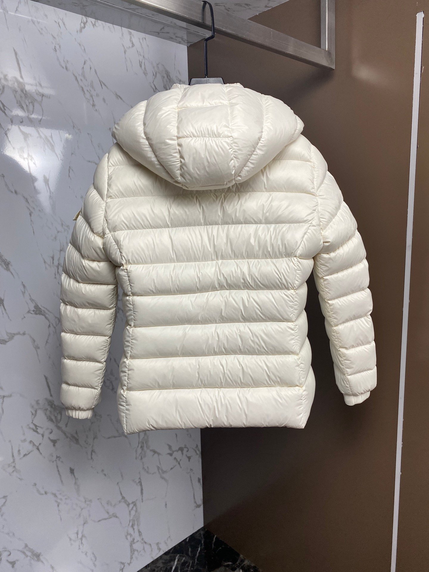 Moncler Sheen Jacquard Down Jacket W6013001 - Image 8