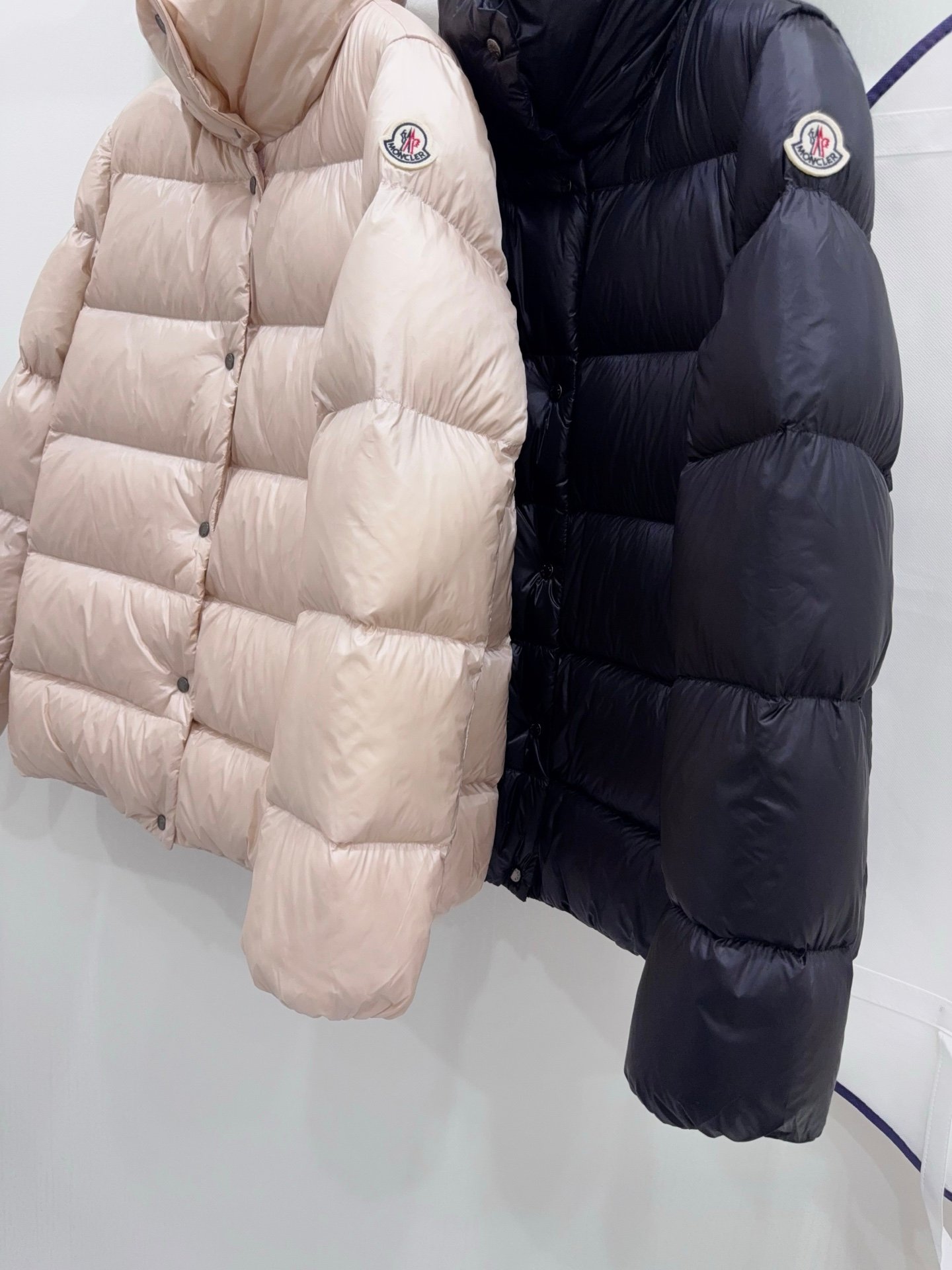 Moncler Cochevis Down Jacket W6013003 - Image 5
