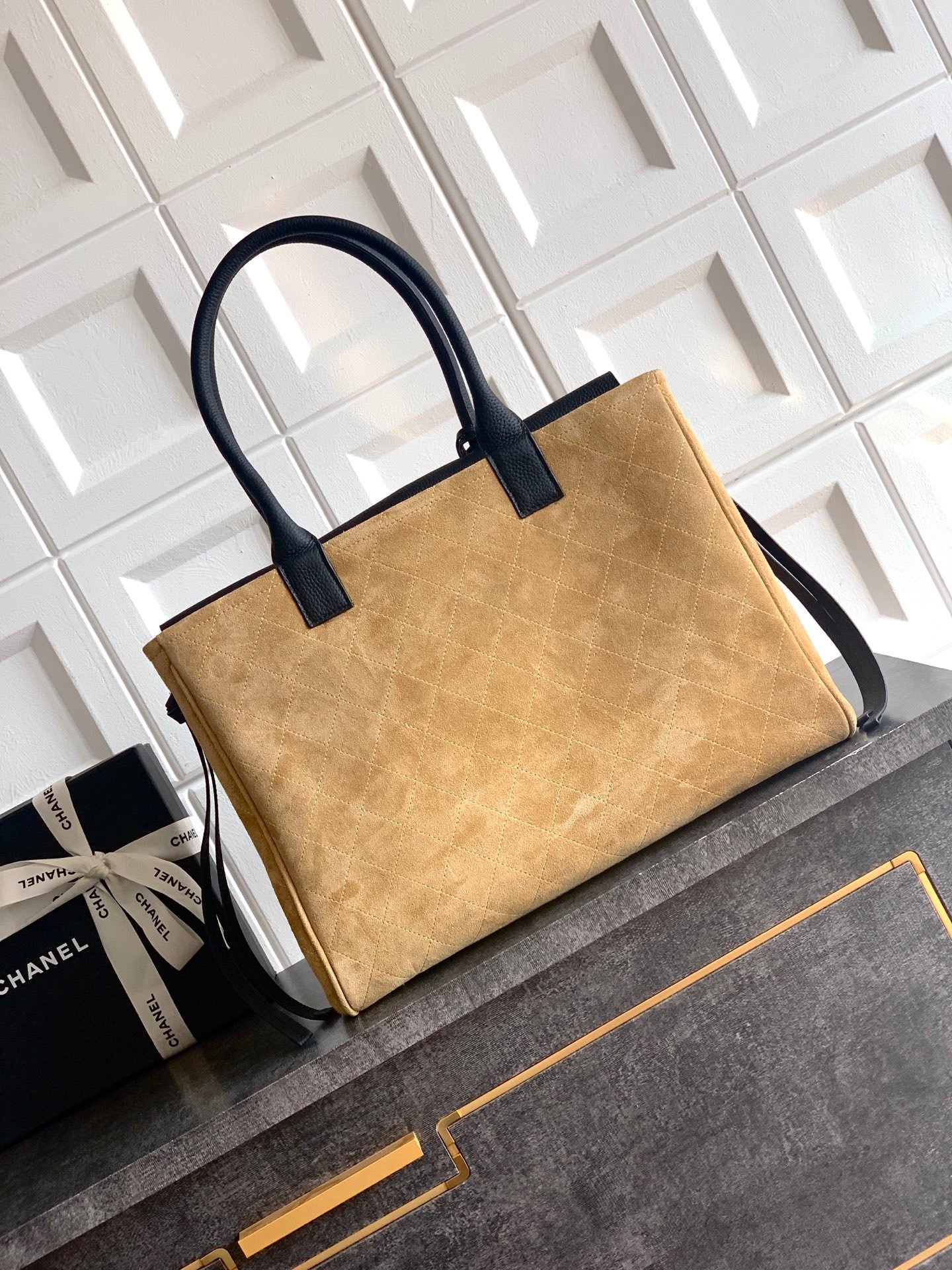 Chanel tote bag B6013004 - Image 4