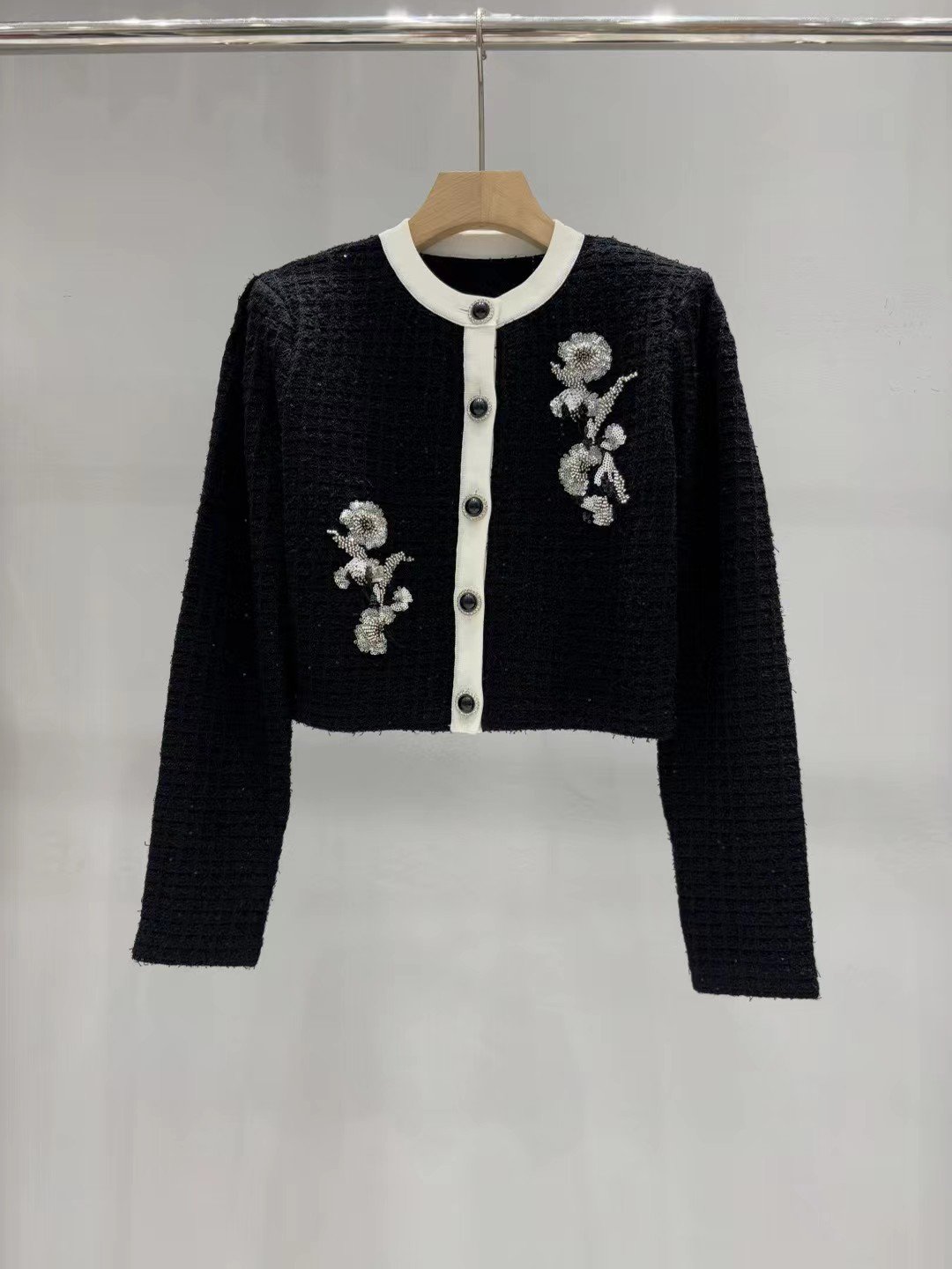 Self-portrait - A luxurious embroidered sequin knit cardigan set for a lady W6013008 - Image 2