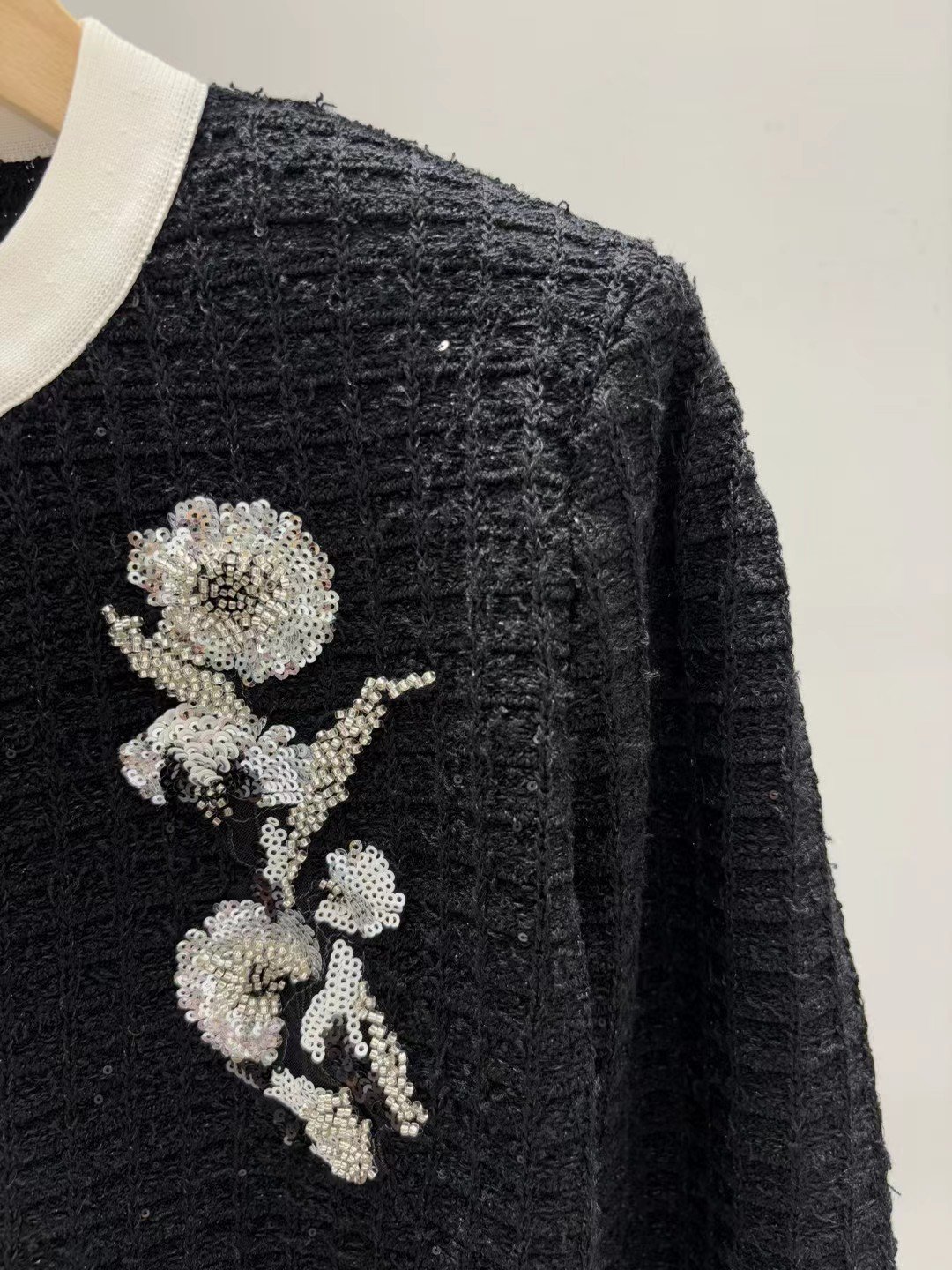Self-portrait - A luxurious embroidered sequin knit cardigan set for a lady W6013008 - Image 4