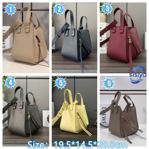 Loewe Compact Hammock bag B6013001