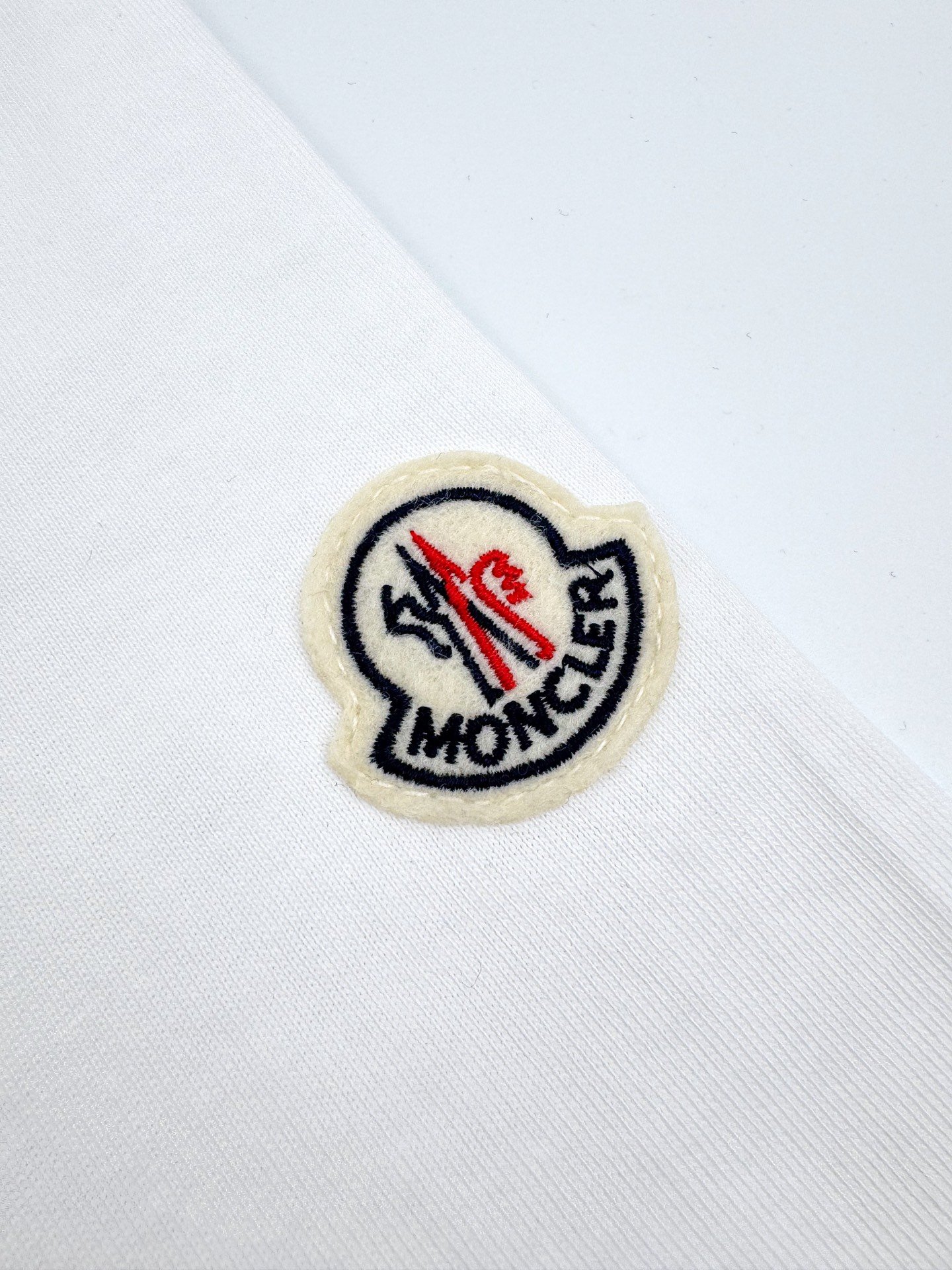 Moncler embroidered logo fake two-piece short-sleeved shirt M6020301 - Image 6