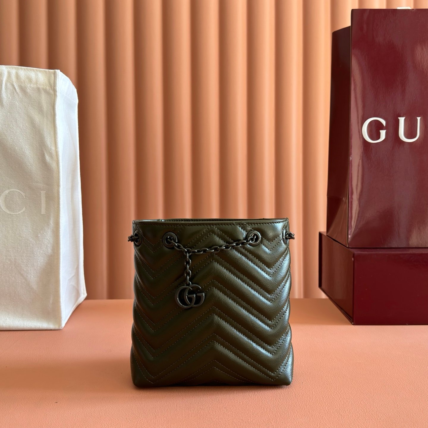 Gucci GG Marmont Nano Bucket Bag B6020306 - Image 5