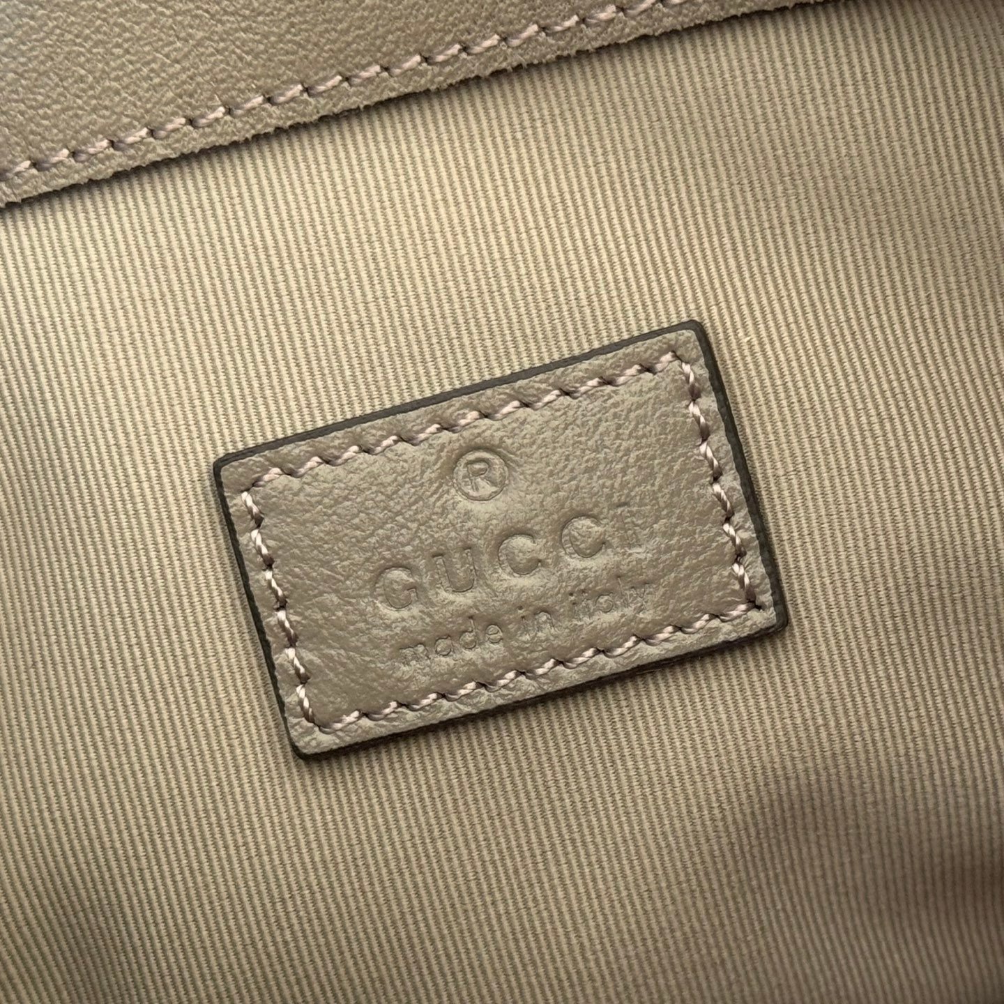 Gucci GG Marmont Nano Bucket Bag B6020306 - Image 12