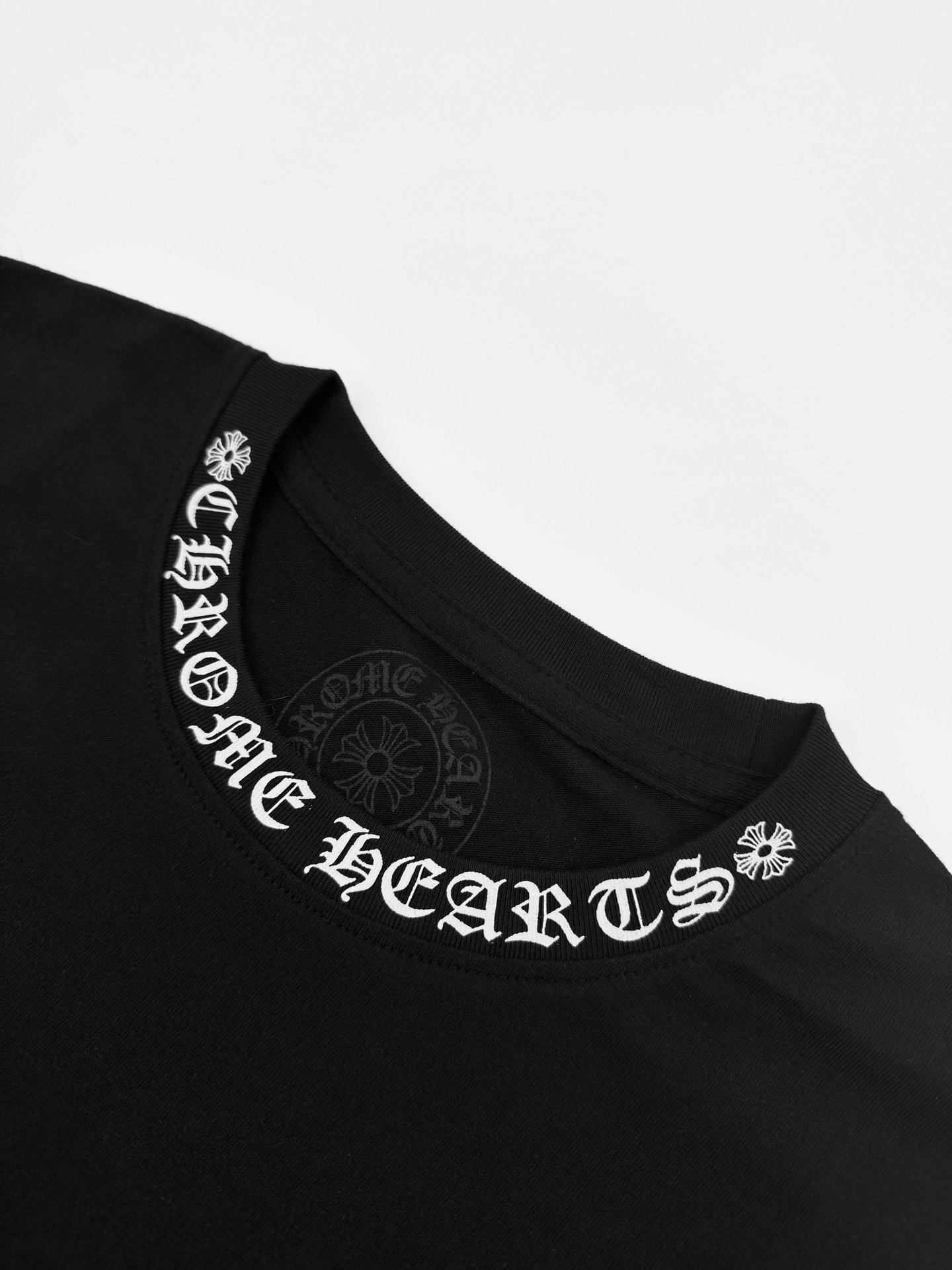 Chrome Hearts neck-logo T-shirt M6020307 - Image 4