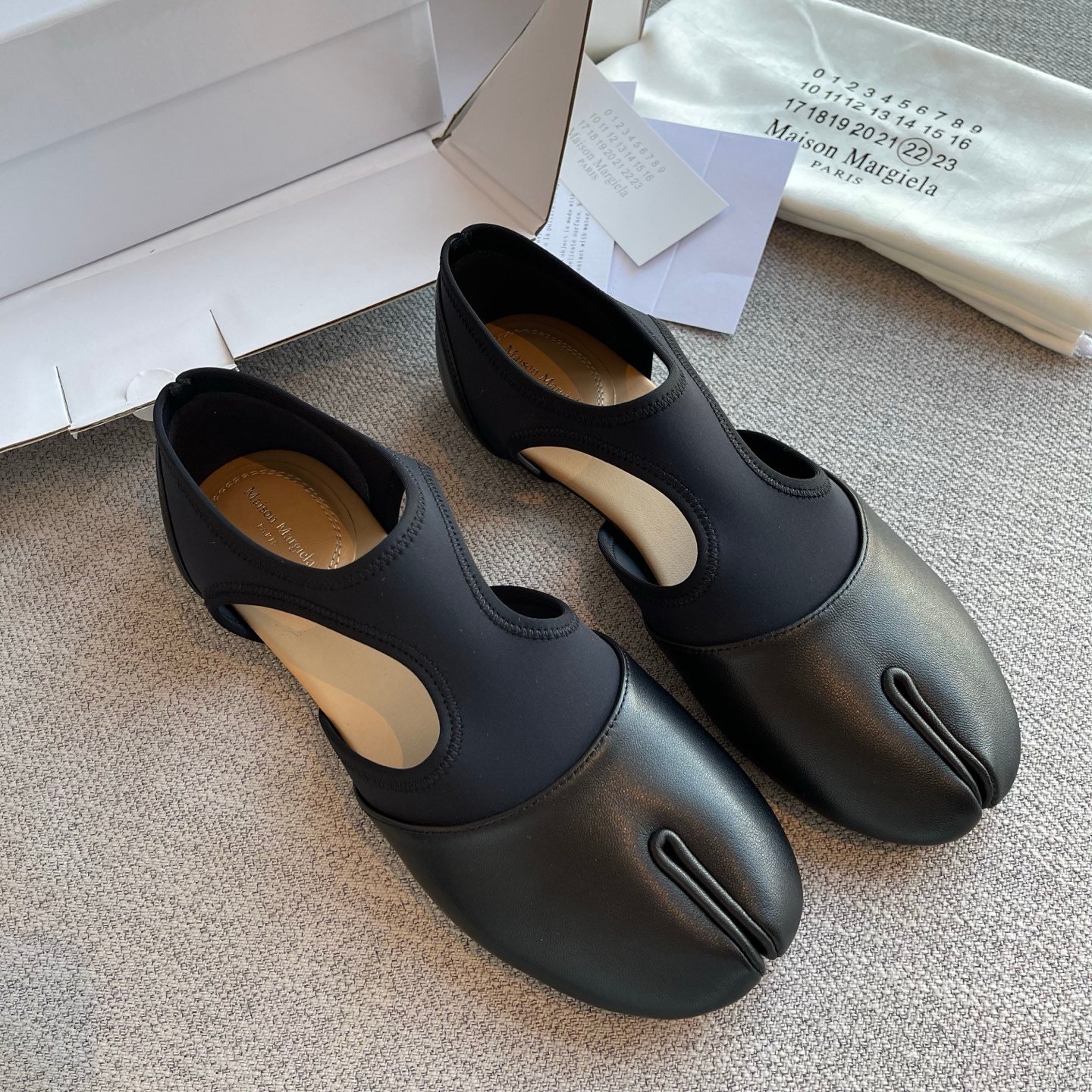 Maison Margiela Tabi Jazz slippers crafted from leather B6020405 - Image 3