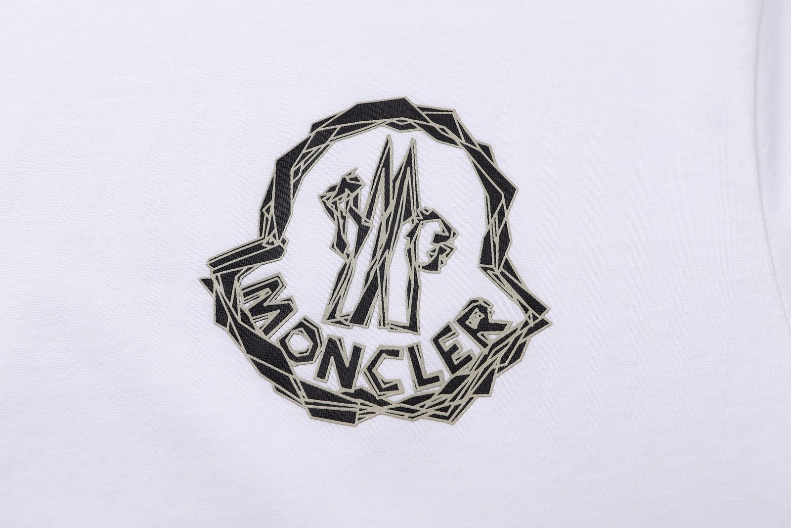 MONCLER 26SS Logo Stain-Resistant Embroidered Comfortable Round-neck Short-Sleeved T-Shirt M6020502 - Image 5