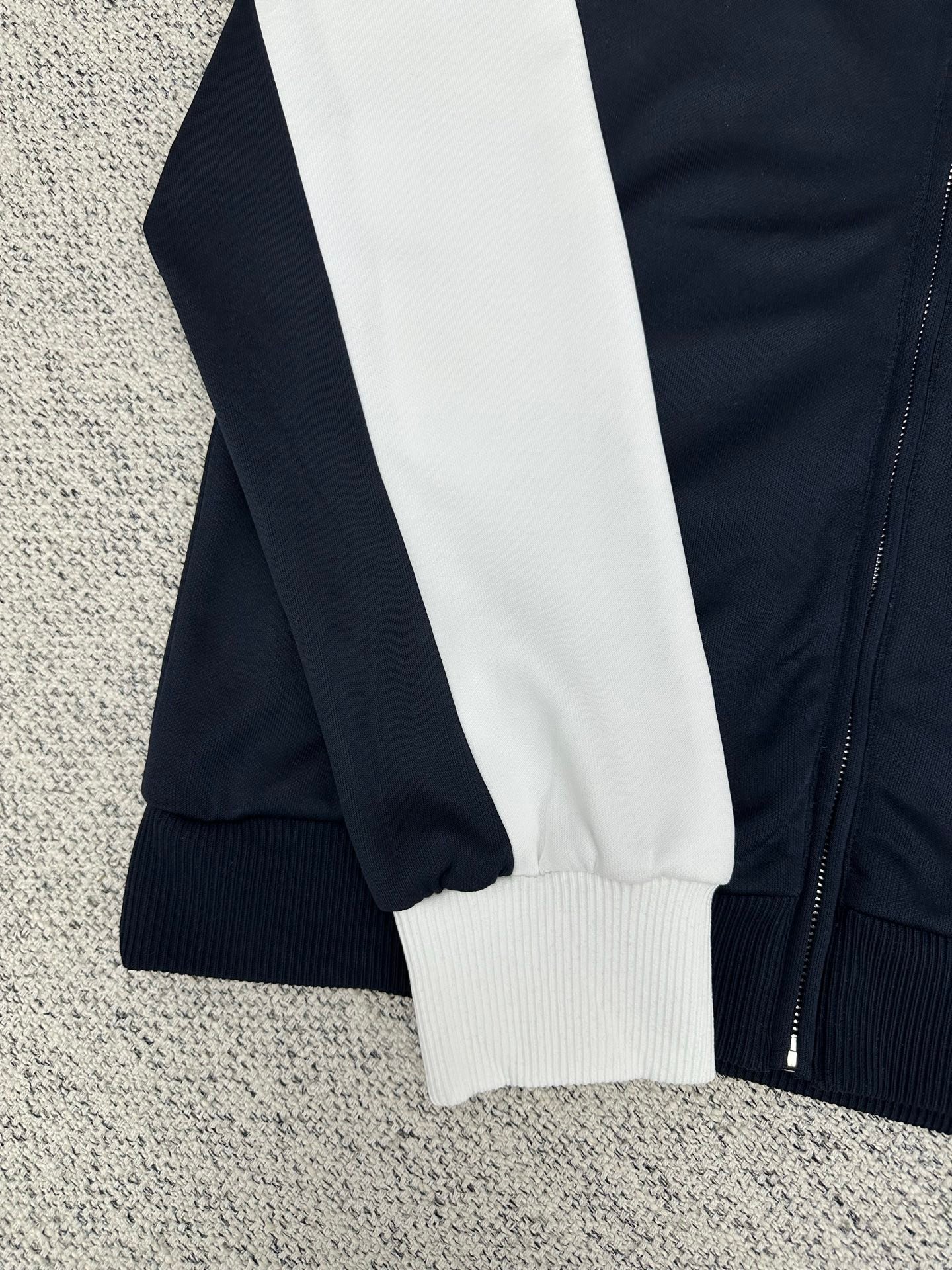 GUCCI Plain Knit Zipper Jacket Set M6020503 - Image 6