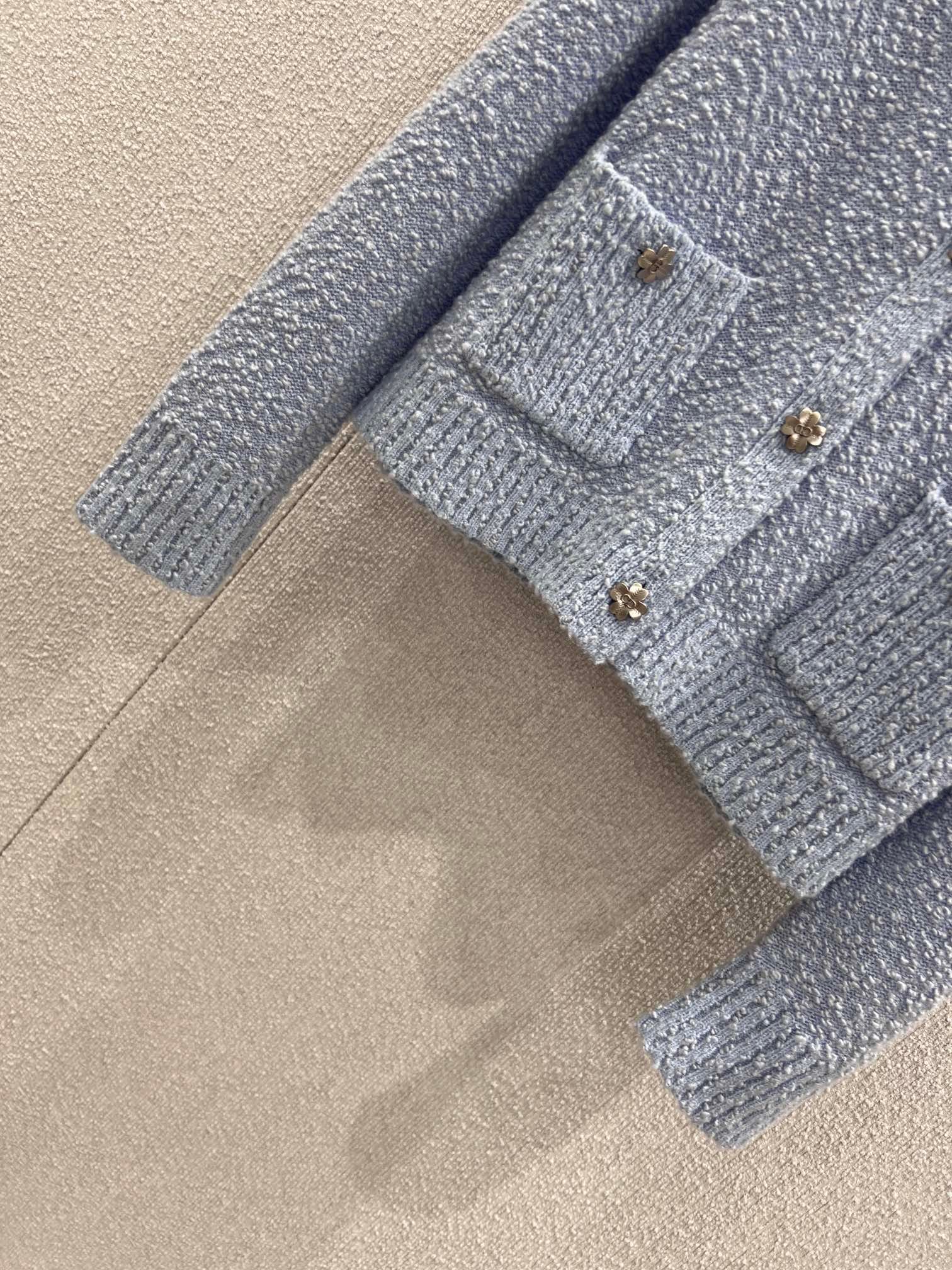 Dior Textured Round-neck Knitted Wool Sweater W6020603 - Image 3