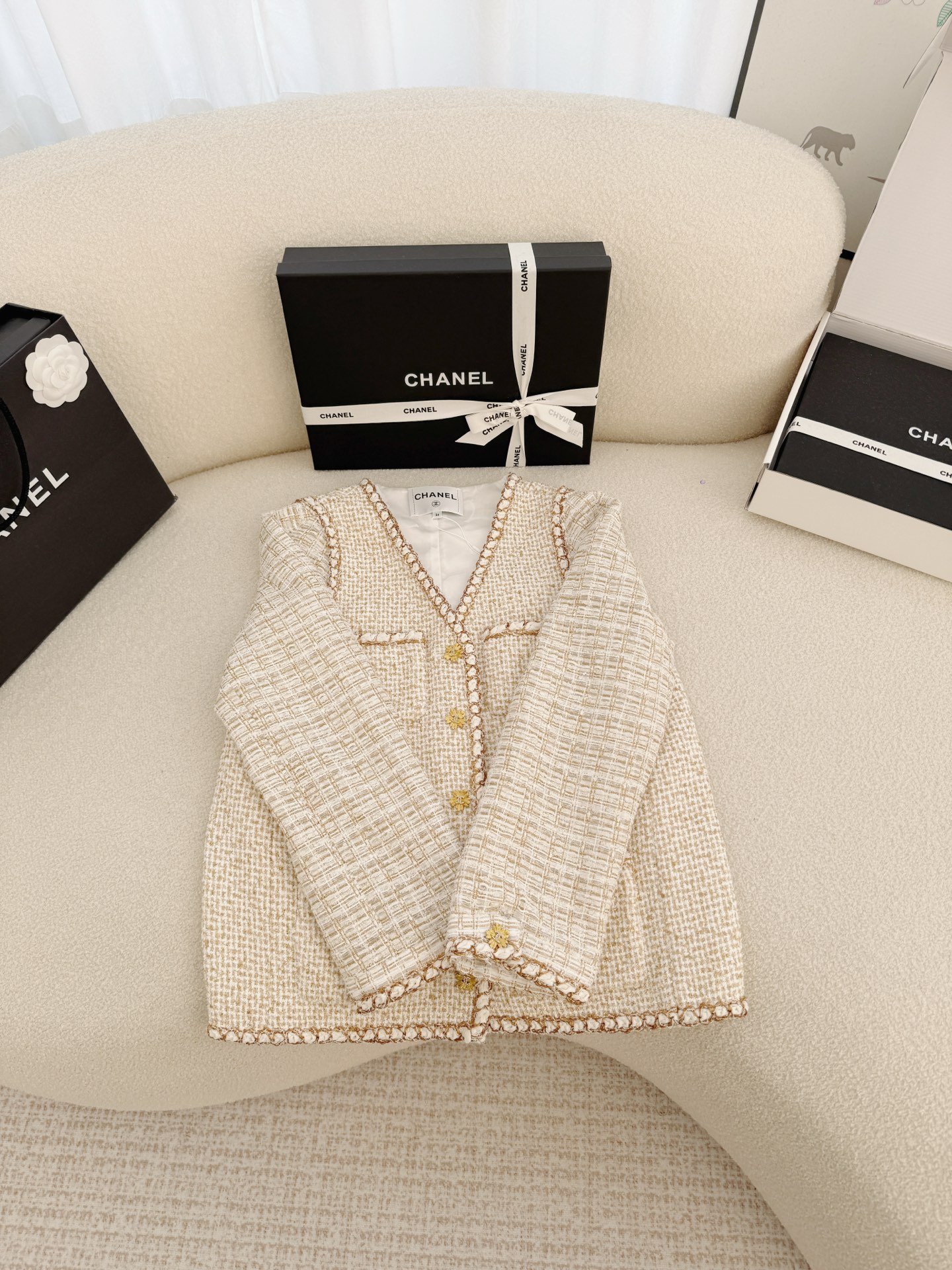 CHANEL tweed coat W6021002