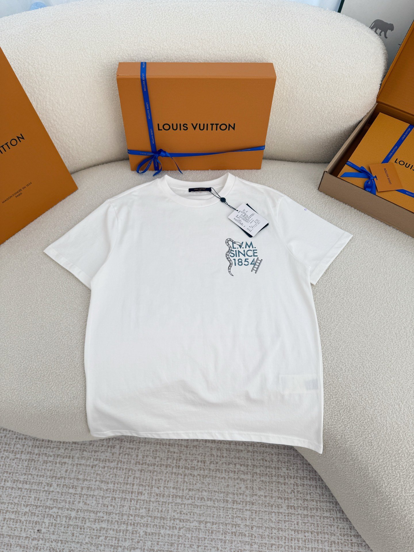 Louis Vuitton printed round-neck T-shirt W6021004