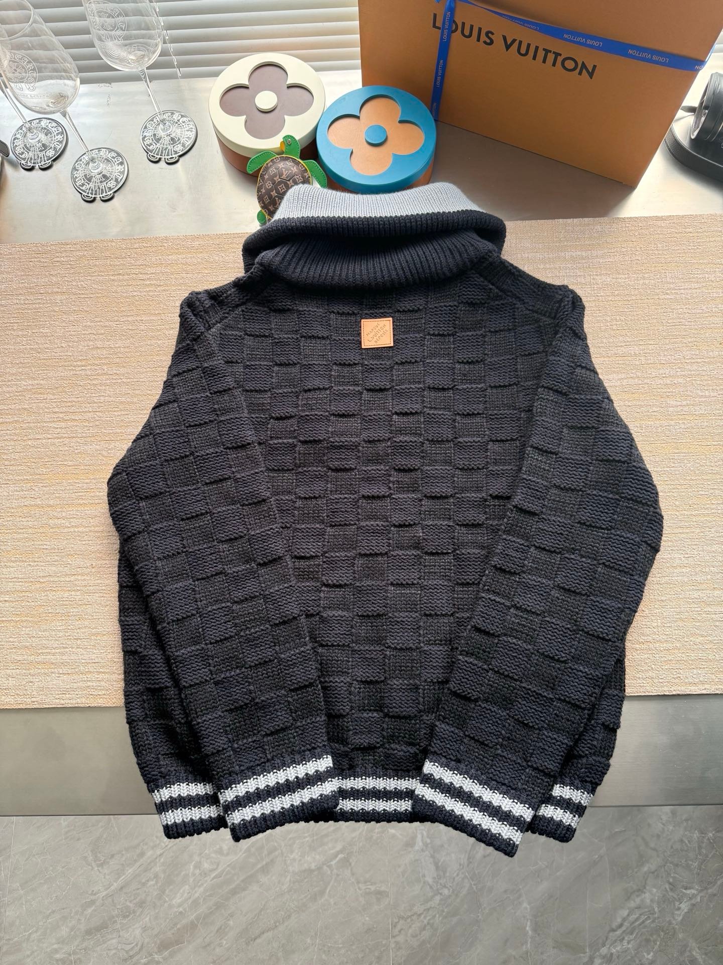 Louis Vuitton embroidered letter logo knitted waistcoat jacket W6021603 - Image 3