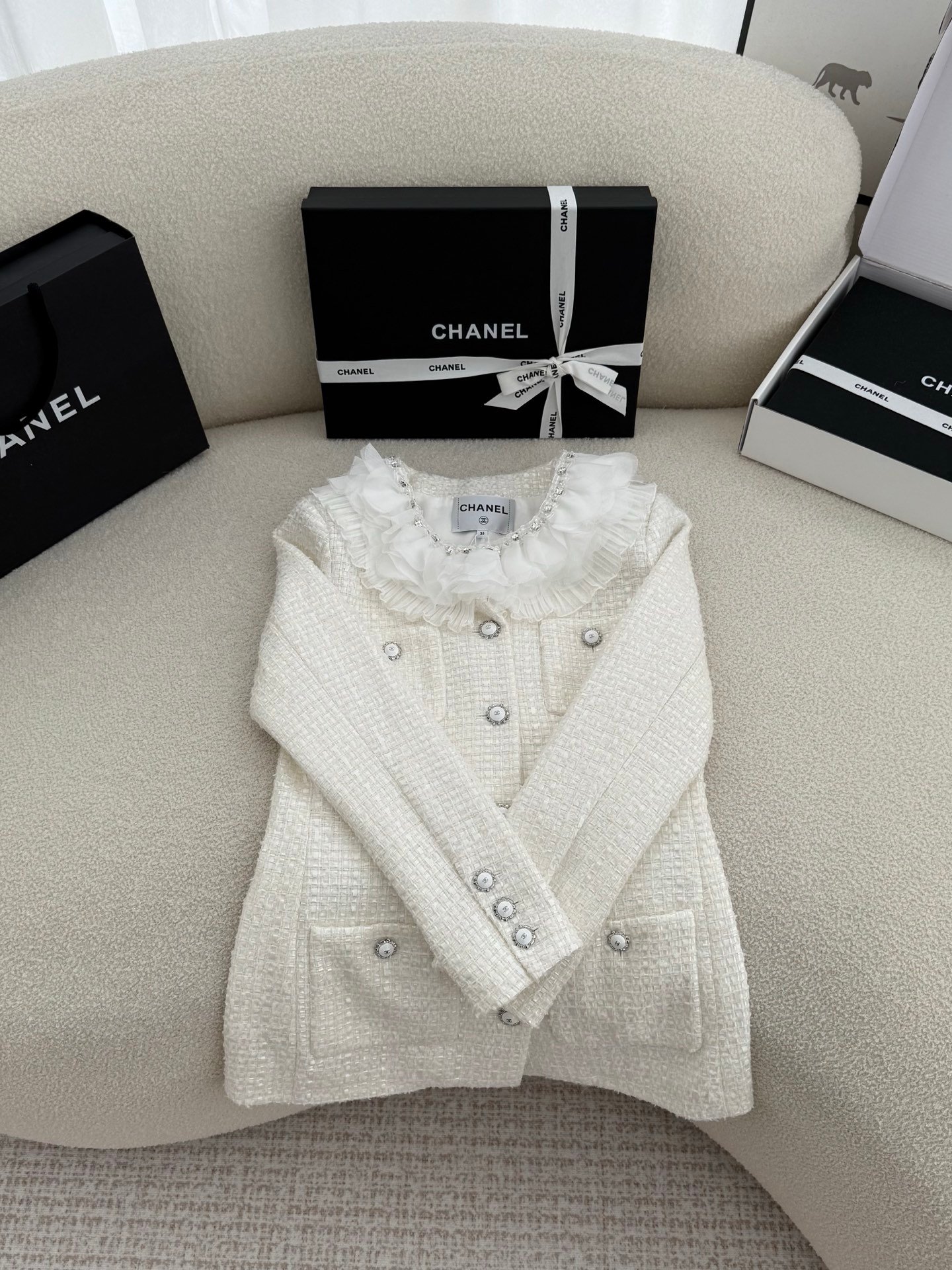 CHANEL coat W6022401